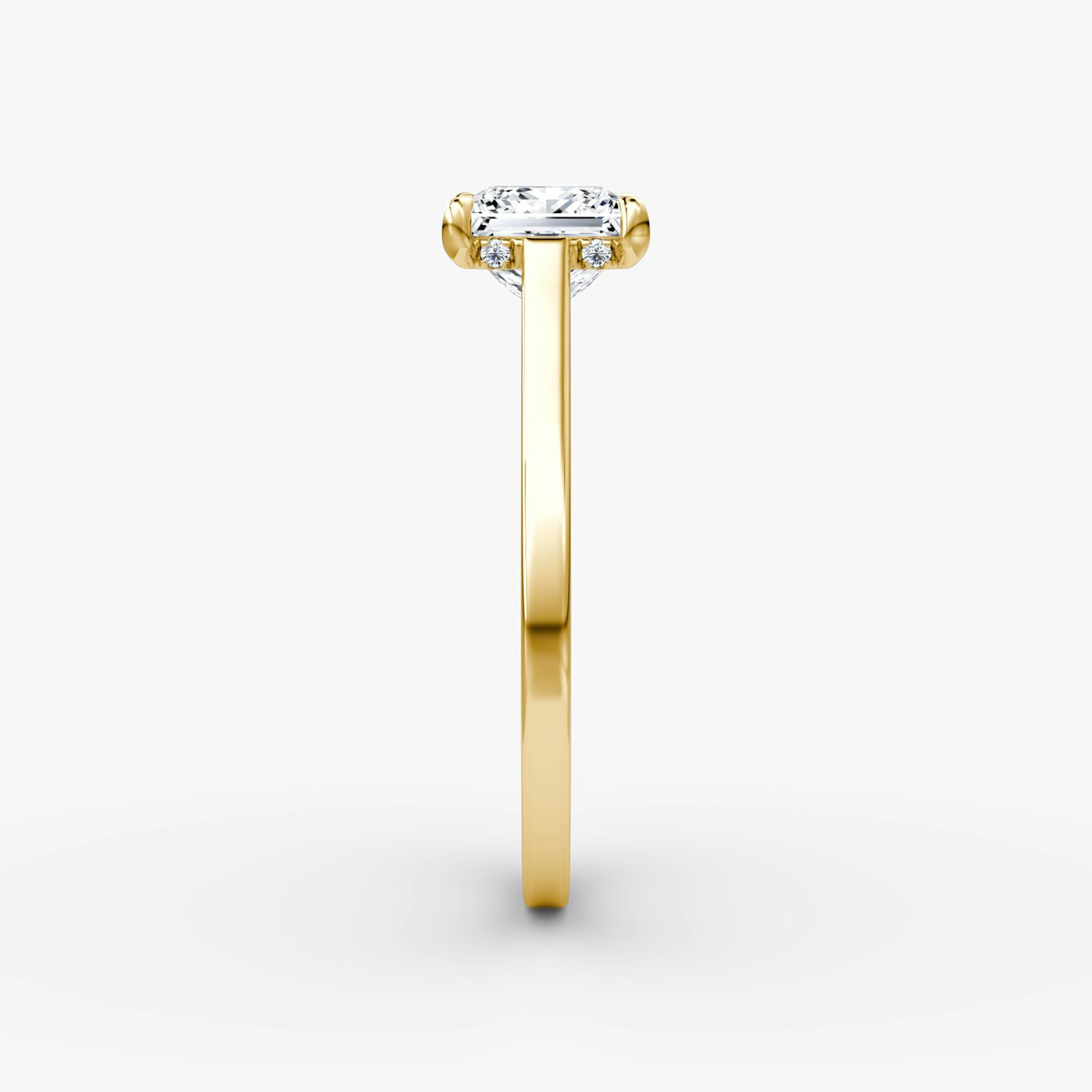 Anillo de compromiso Pavé Bridge | Princesa | 18k | Oro amarillo | bandAccent: Simple | diamondOrientation: vertical | caratWeight: other