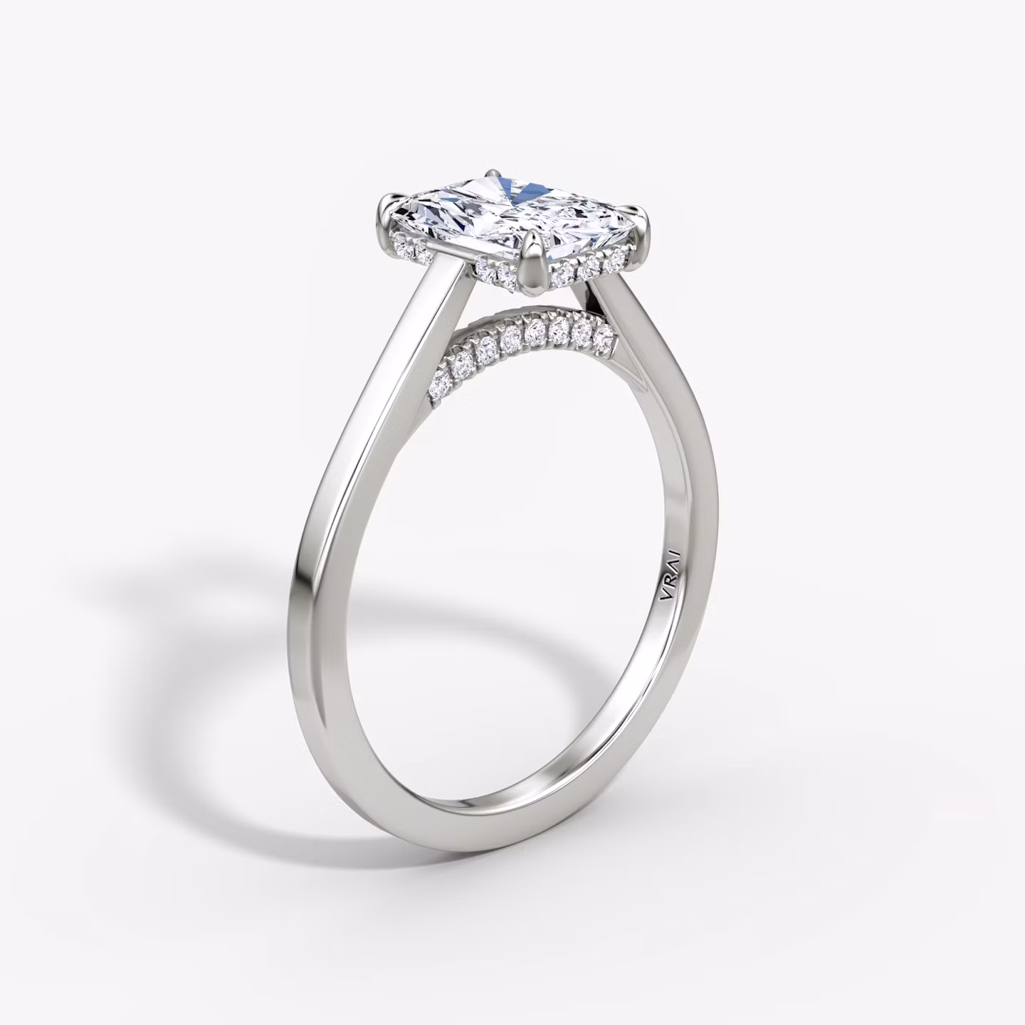 The Pavé Bridge Radiant | Platinum
