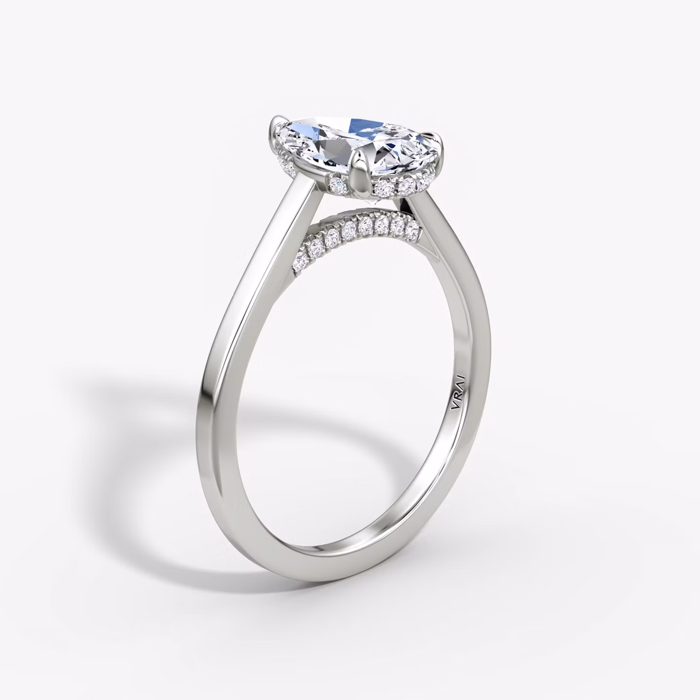 The Pavé Bridge Pear | White Gold