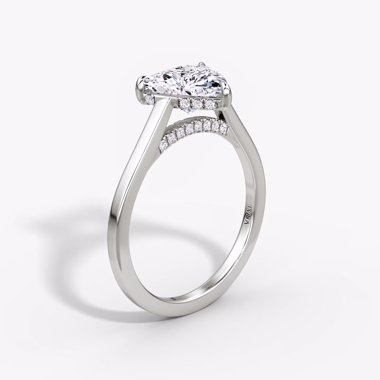 The Pavé Bridge Trillion | Platinum