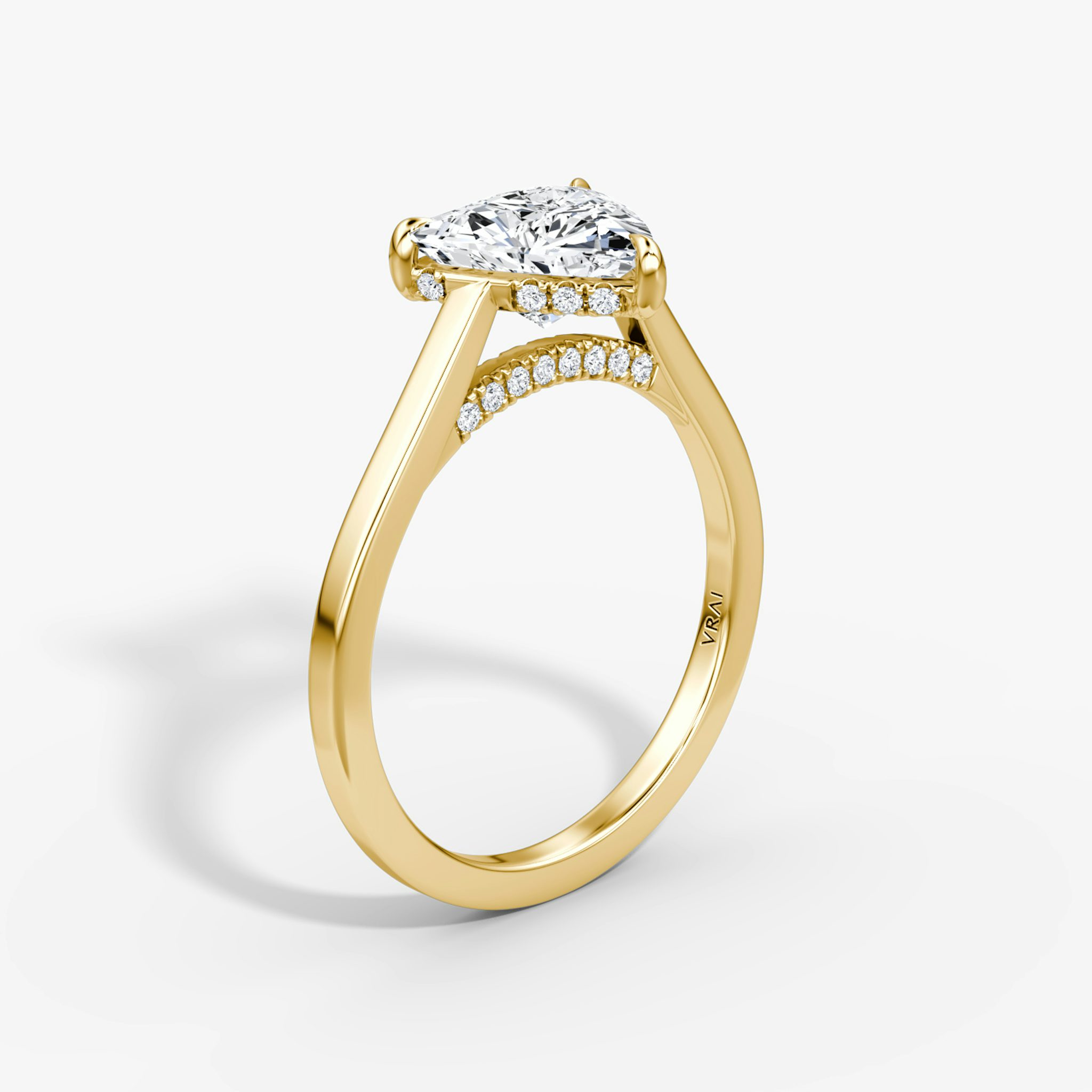 The Pavé Bridge | Trillion | 18k | Yellow Gold | bandAccent: Plain | diamondOrientation: vertical | caratWeight: other