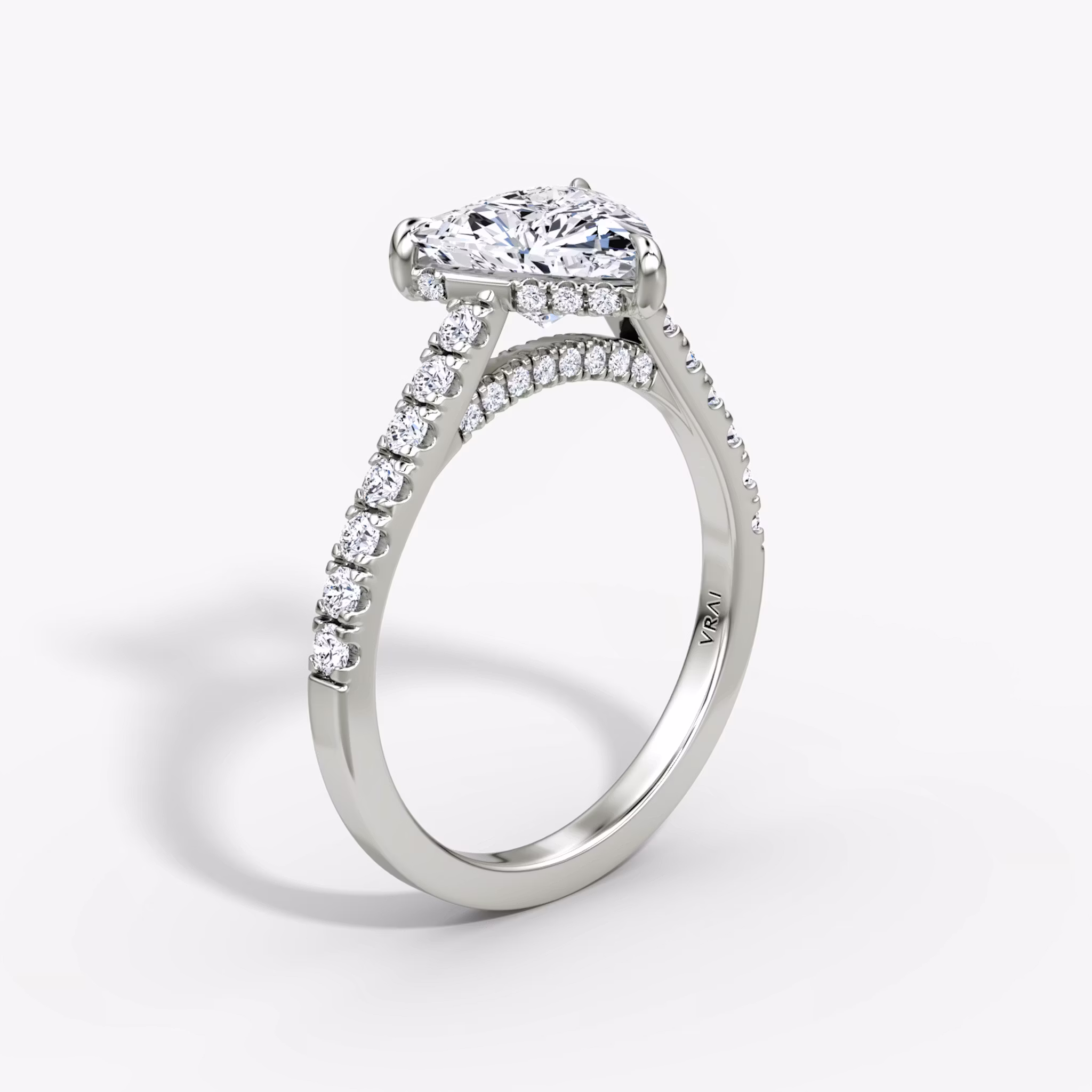 The Pavé Bridge Trillion | Platinum