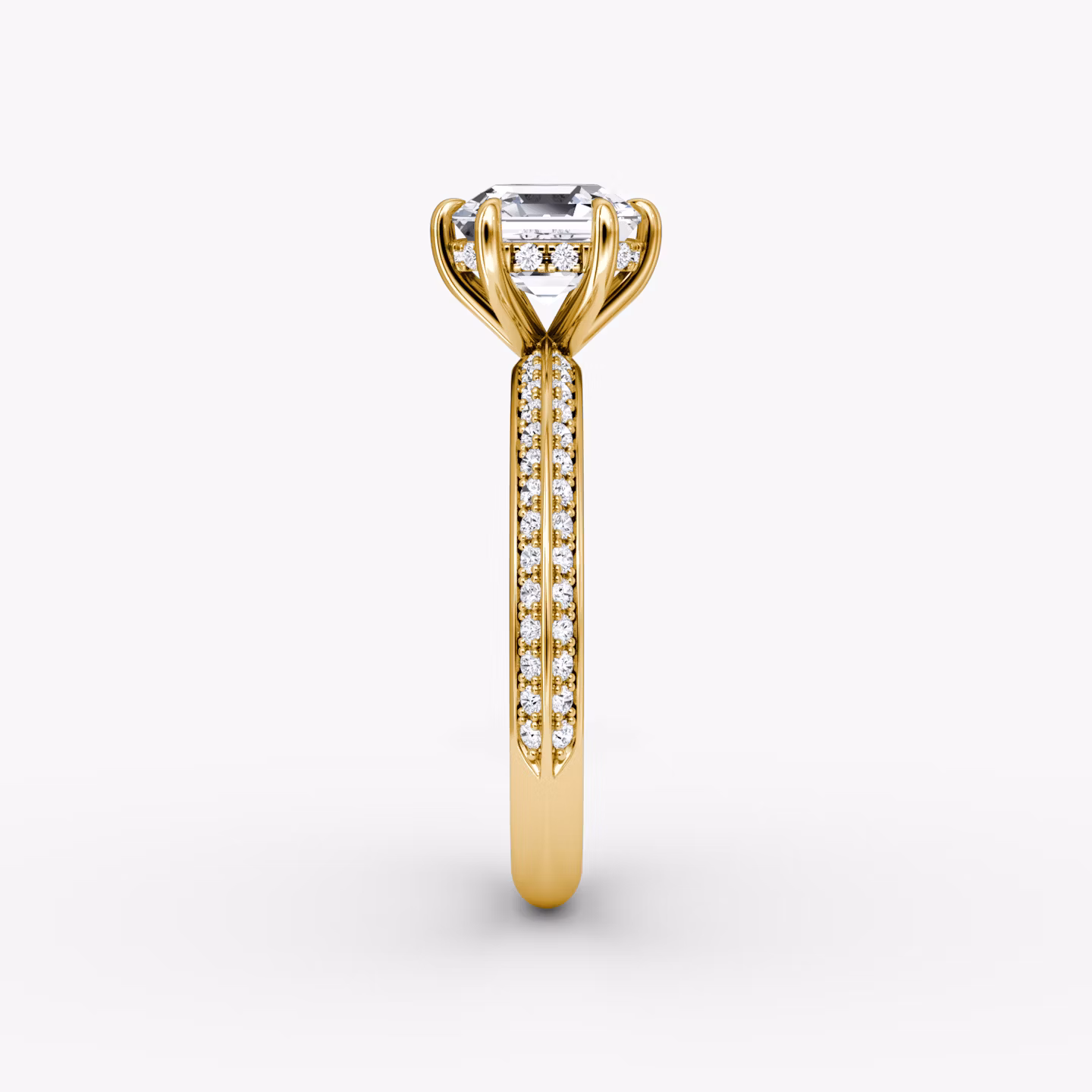 Anillo de compromiso Knife-Edge | Asscher | 18k | Oro amarillo | bandAccent: Pavé | hiddenHalo: yes | diamondOrientation: vertical | caratWeight: other
