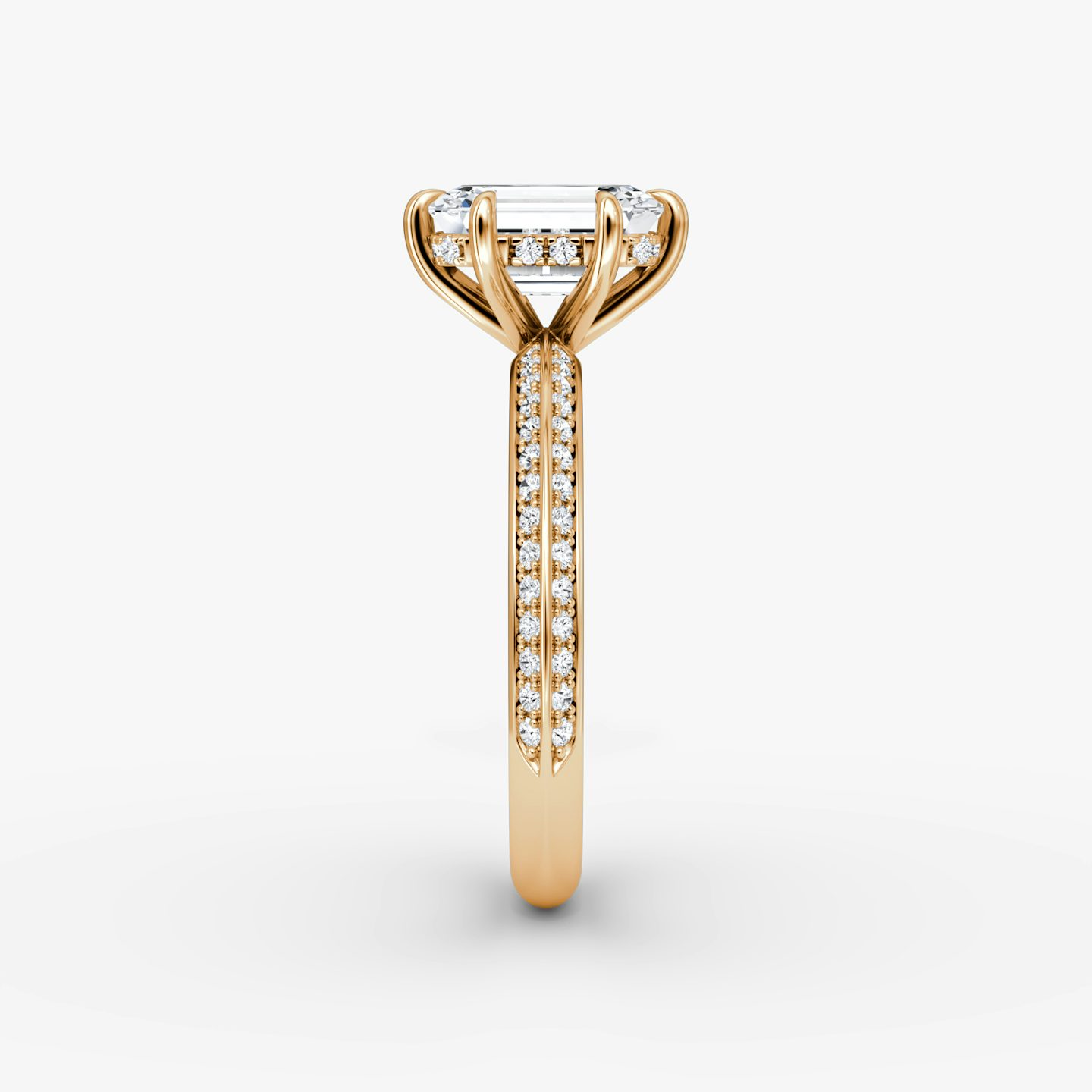 Anillo de compromiso Knife-Edge | Esmeralda | 14k | Oro rosa | bandAccent: Pavé | hiddenHalo: yes | diamondOrientation: vertical | caratWeight: other