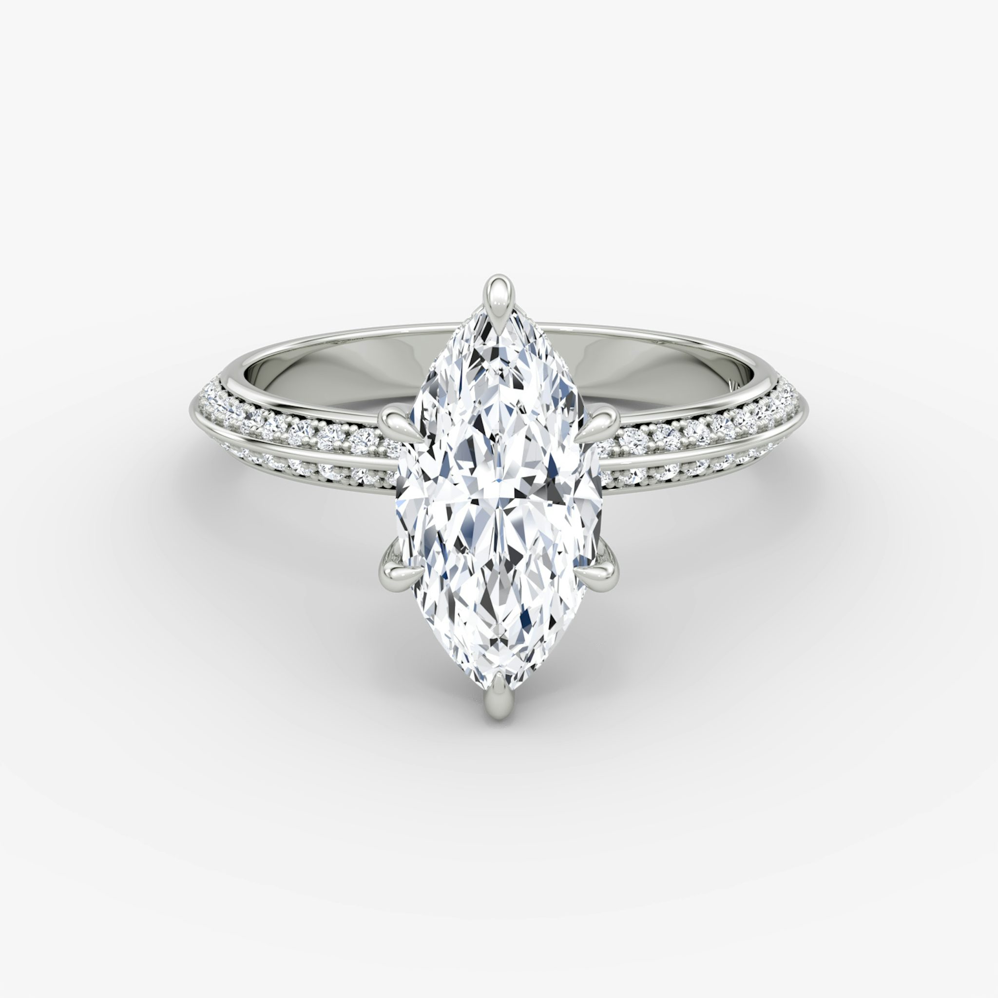 Knife-Edge | Marquise | Platin | bandAccent: Mit Pavé-Besatz | hiddenHalo: yes | diamondOrientation: vertical | caratWeight: other