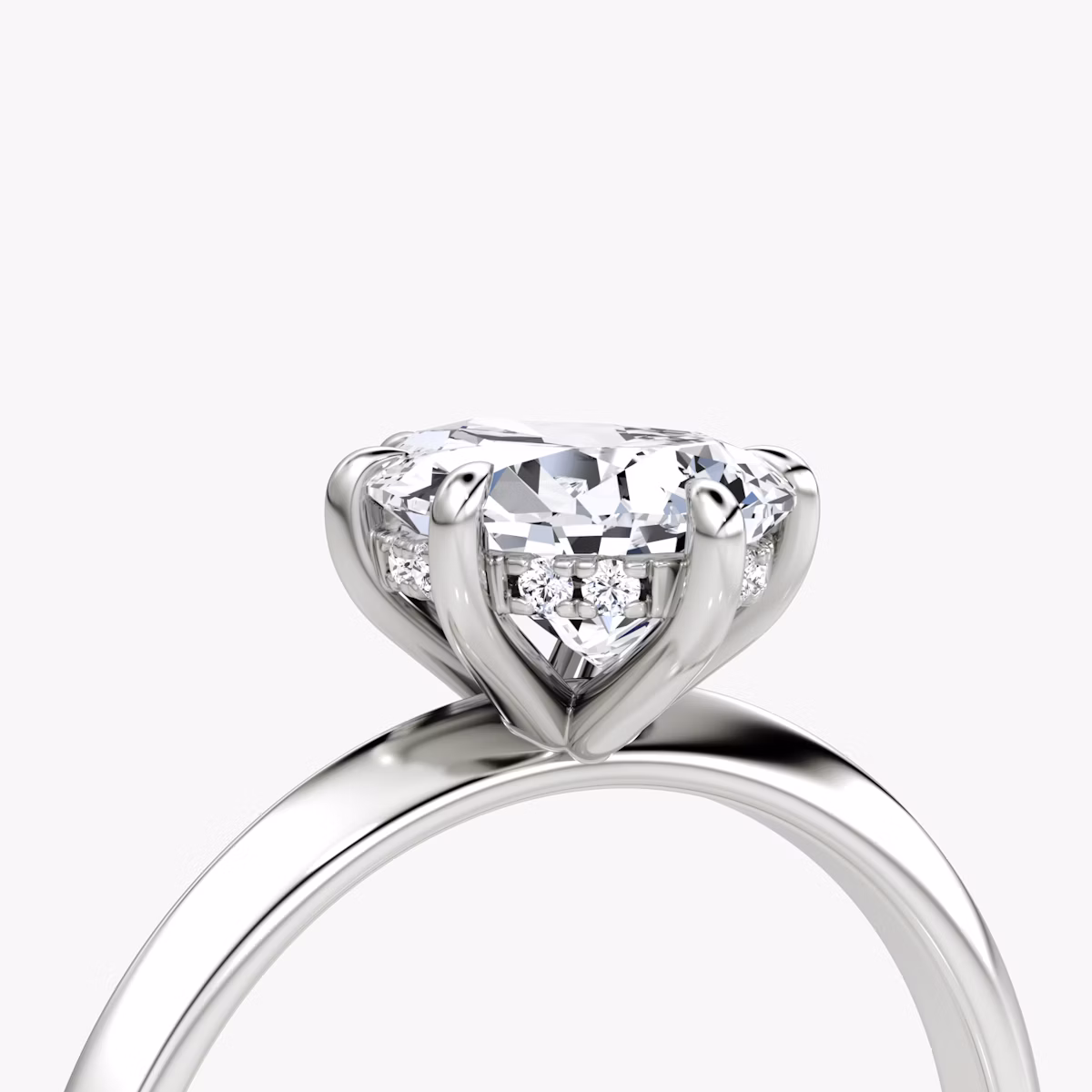 Anillo de compromiso Knife-Edge | Pera | 18k | Oro blanco | bandAccent: Simple | hiddenHalo: yes | diamondOrientation: vertical | caratWeight: other