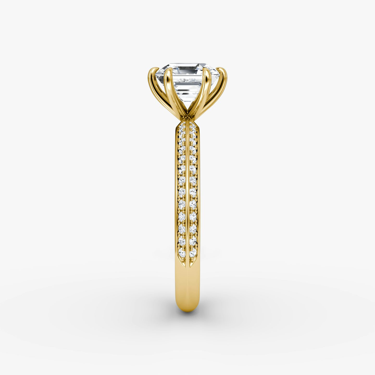 Anillo de compromiso Knife-Edge | Asscher | 18k | Oro amarillo | bandAccent: Pavé | hiddenHalo: no | diamondOrientation: vertical | caratWeight: other