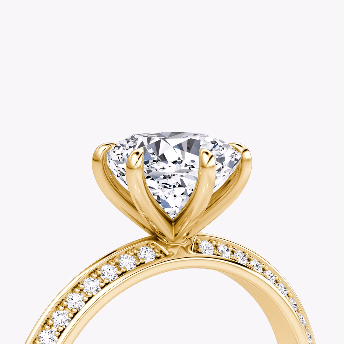 Knife-Edge | Cushion | 18k | Gelbgold | bandAccent: Mit Pavé-Besatz | hiddenHalo: no | diamondOrientation: vertical | caratWeight: other