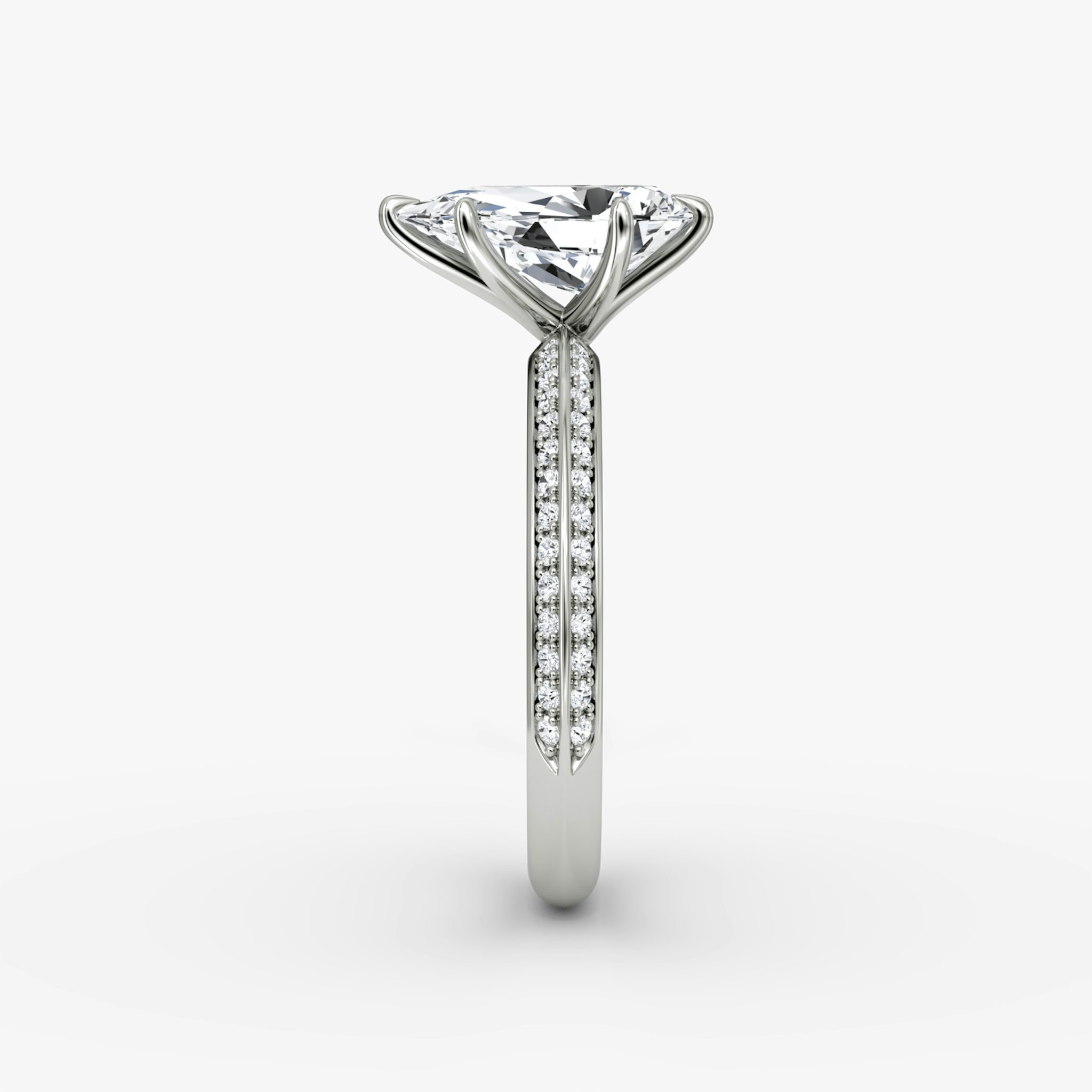 The Knife-Edge | Pear | 18k | White Gold | bandAccent: Pavé | hiddenHalo: no | diamondOrientation: vertical | caratWeight: other