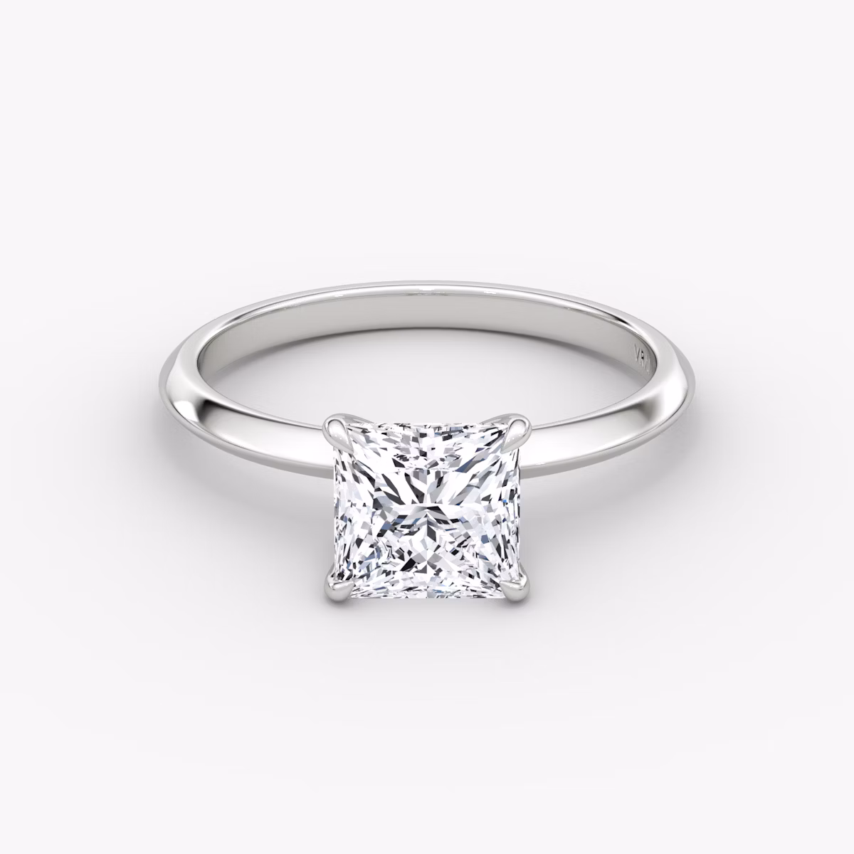 Anillo de compromiso Knife-Edge | Princesa | 18k | Oro blanco | bandAccent: Simple | hiddenHalo: no | diamondOrientation: vertical | caratWeight: other