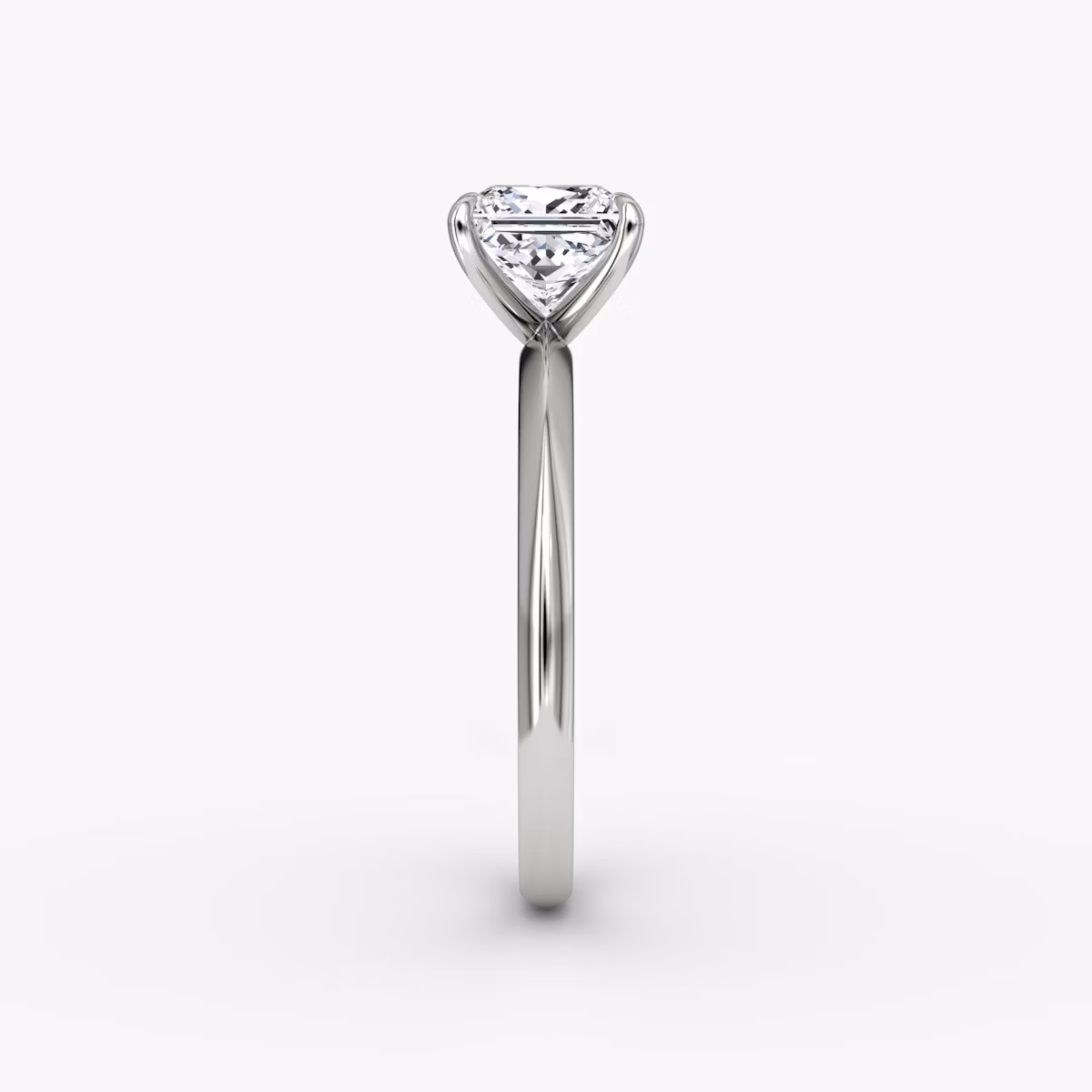 Anillo de compromiso Knife-Edge | Princesa | 18k | Oro blanco | bandAccent: Simple | hiddenHalo: no | diamondOrientation: vertical | caratWeight: other