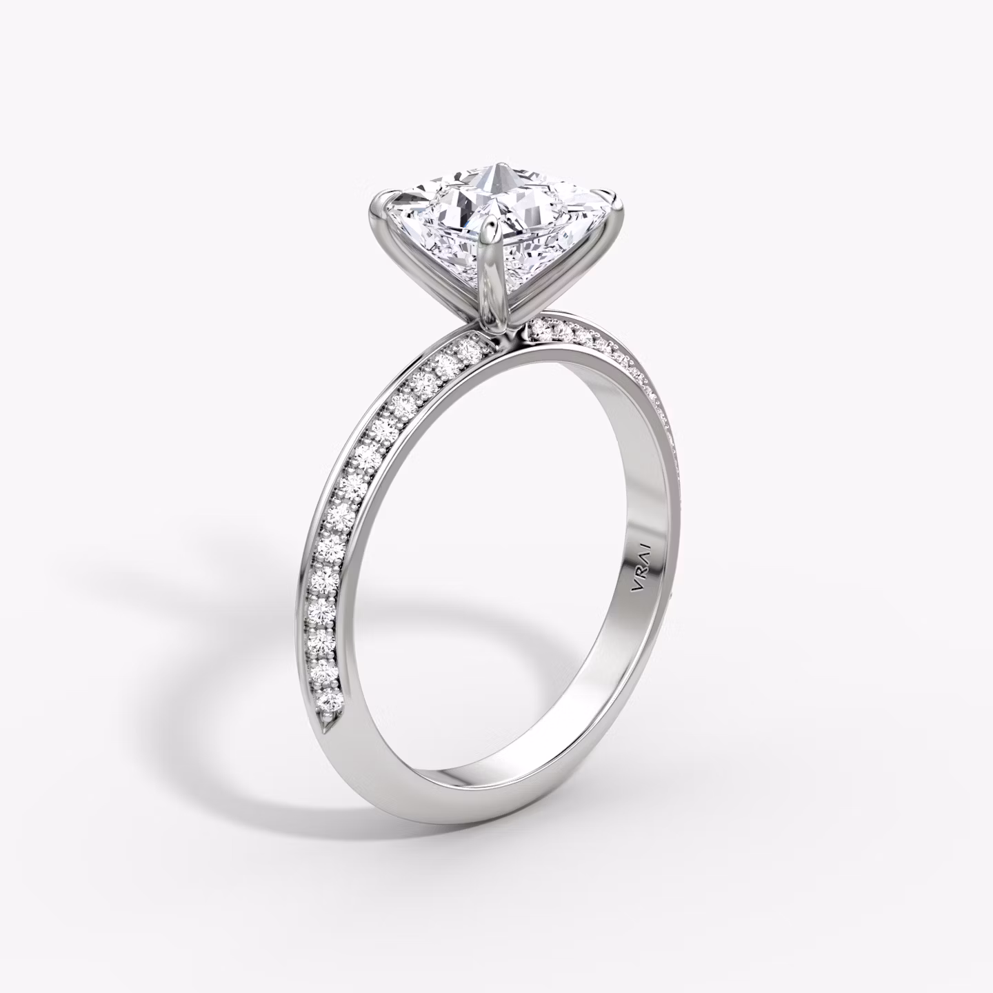 The Knife-Edge | Princess | Platinum | bandAccent: Pavé | hiddenHalo: no | diamondOrientation: vertical | caratWeight: other