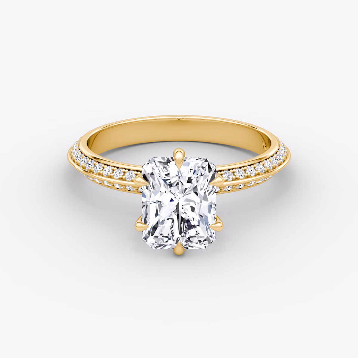 Knife-Edge | Radiant | 18k | Gelbgold | bandAccent: Mit Pavé-Besatz | hiddenHalo: no | diamondOrientation: vertical | caratWeight: other