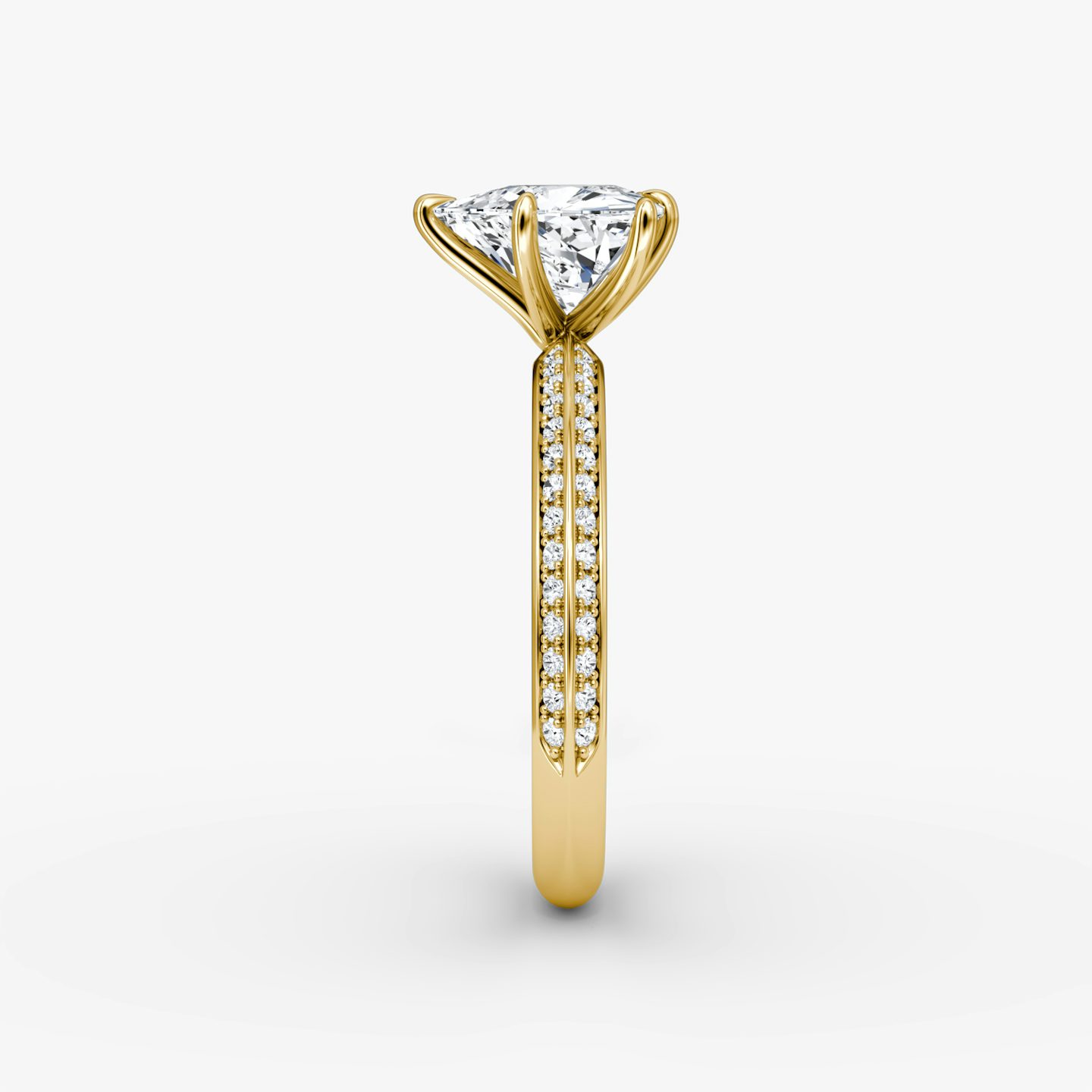 The Knife-Edge | Trillion | 18k | Yellow Gold | bandAccent: Pavé | hiddenHalo: no | diamondOrientation: vertical | caratWeight: other