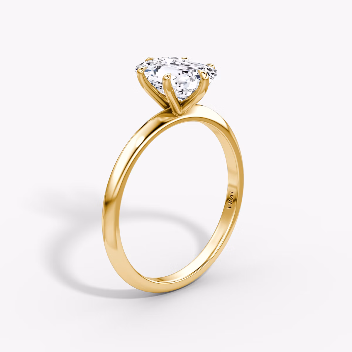 Knife-Edge | Emerald | 18k | Gelbgold | bandAccent: Ohne Pavé-Besatz | hiddenHalo: no | diamondOrientation: vertical | caratWeight: other