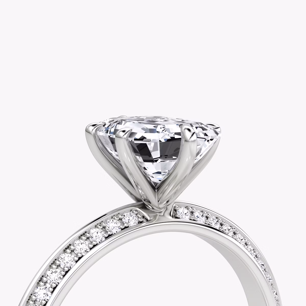 Anillo de compromiso Knife-Edge | Esmeralda | 18k | Oro blanco | bandAccent: Pavé | hiddenHalo: no | diamondOrientation: vertical | caratWeight: other