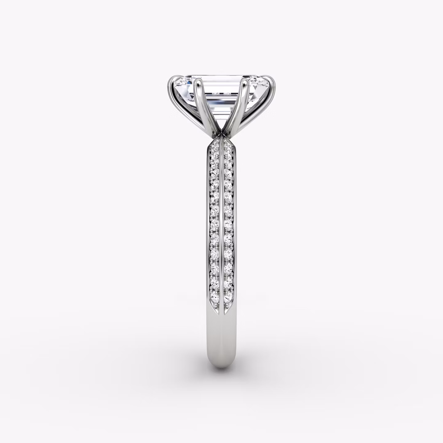 Knife-Edge | Emerald | Platin | bandAccent: Mit Pavé-Besatz | hiddenHalo: no | diamondOrientation: vertical | caratWeight: other
