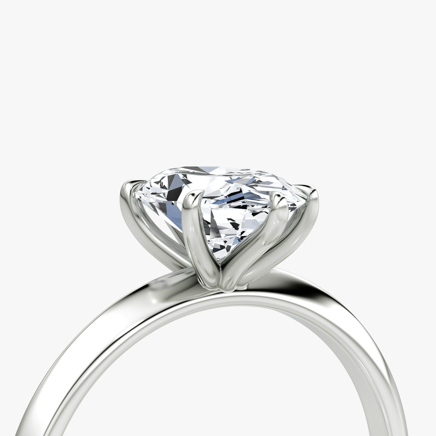 The Knife-Edge | Oval | Platinum | bandAccent: Plain | hiddenHalo: no | diamondOrientation: vertical | caratWeight: other