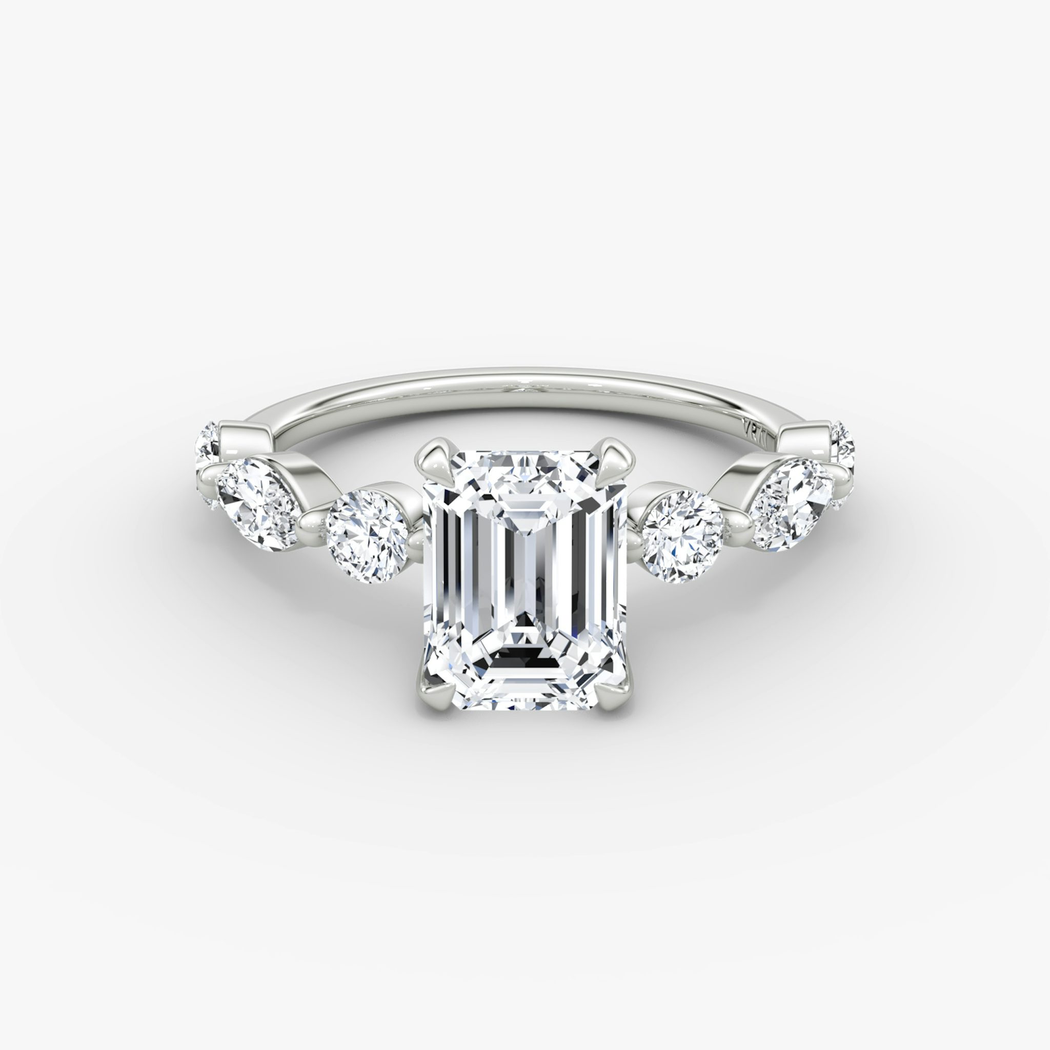The Mixed Shape Single Shared Prong | Emerald | 18k | White Gold | bandAccent: Plain | diamondOrientation: vertical | caratWeight: other