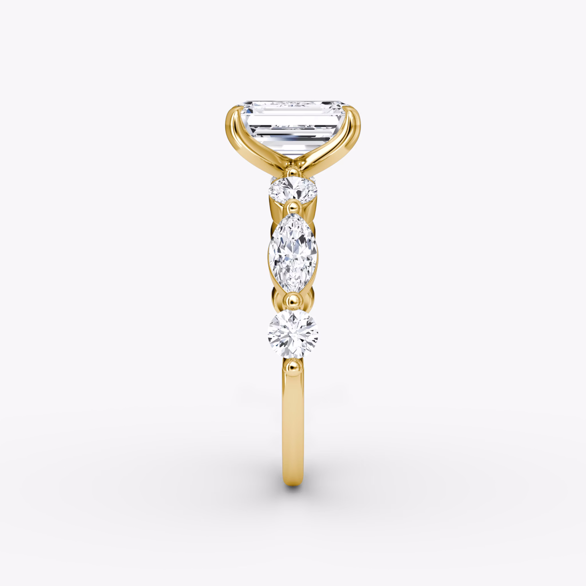 The Mixed Shape Single Shared Prong | Emerald | 18k | Yellow Gold | bandAccent: Plain | diamondOrientation: vertical | caratWeight: other