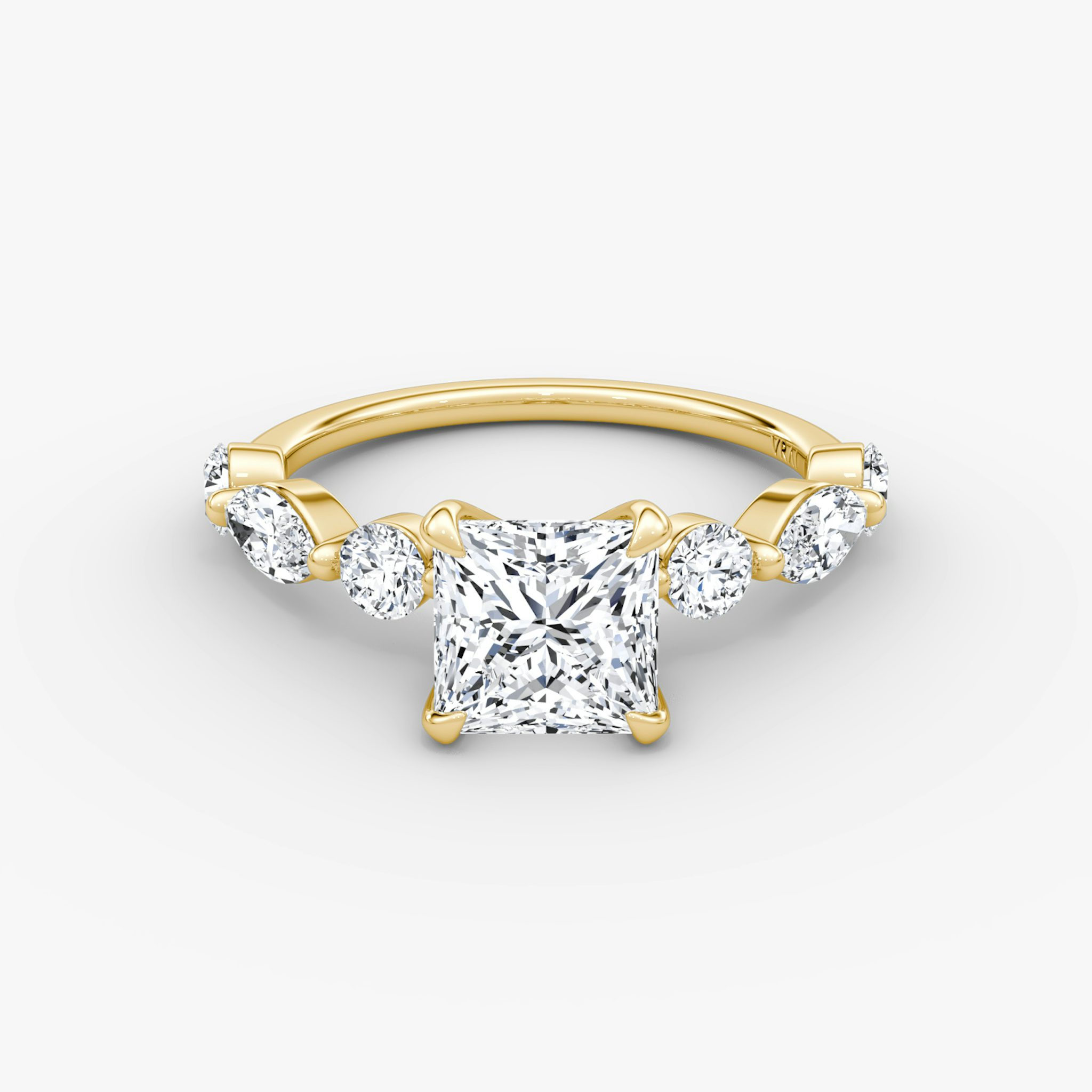 The Mixed Shape Single Shared Prong | Princess | 18k | Yellow Gold | bandAccent: Plain | diamondOrientation: vertical | caratWeight: other