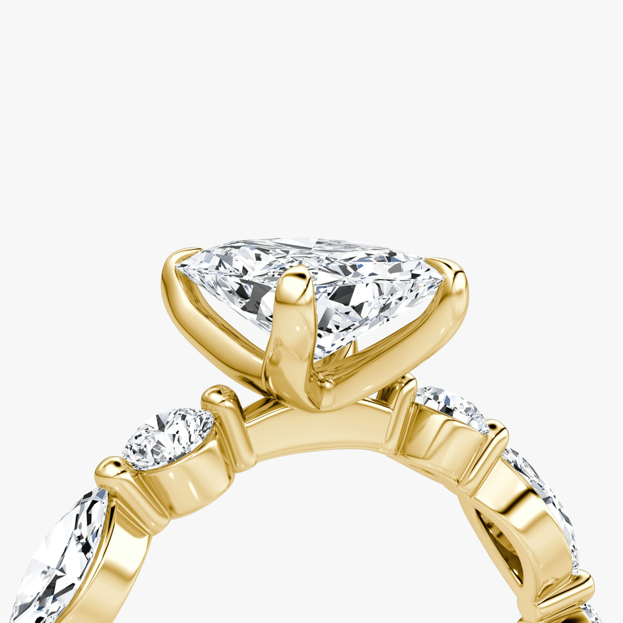 The Mixed Shape Single Shared Prong | Radiant | 18k | Yellow Gold | bandAccent: Plain | diamondOrientation: vertical | caratWeight: other