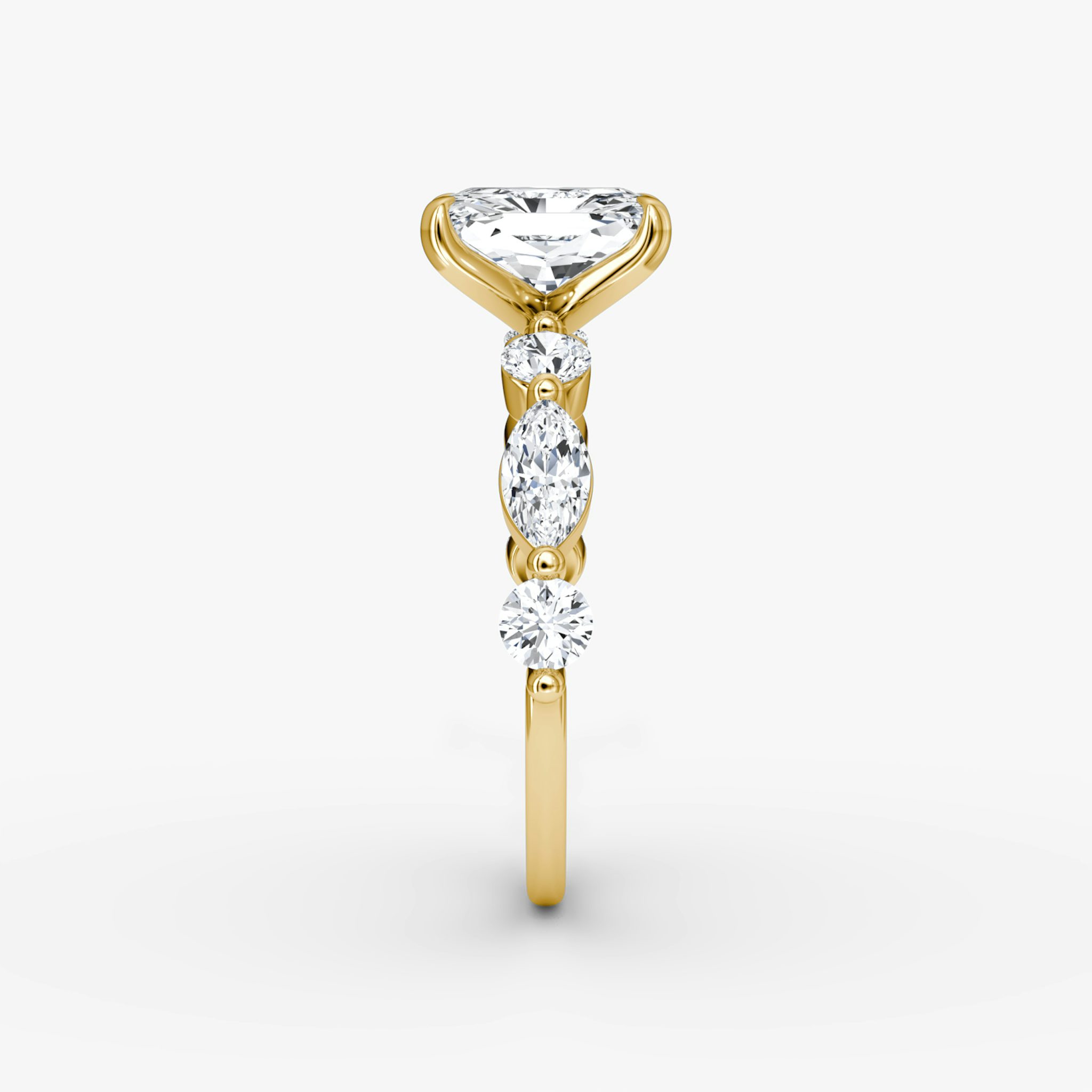 The Mixed Shape Single Shared Prong | Radiant | 18k | Yellow Gold | bandAccent: Plain | diamondOrientation: vertical | caratWeight: other