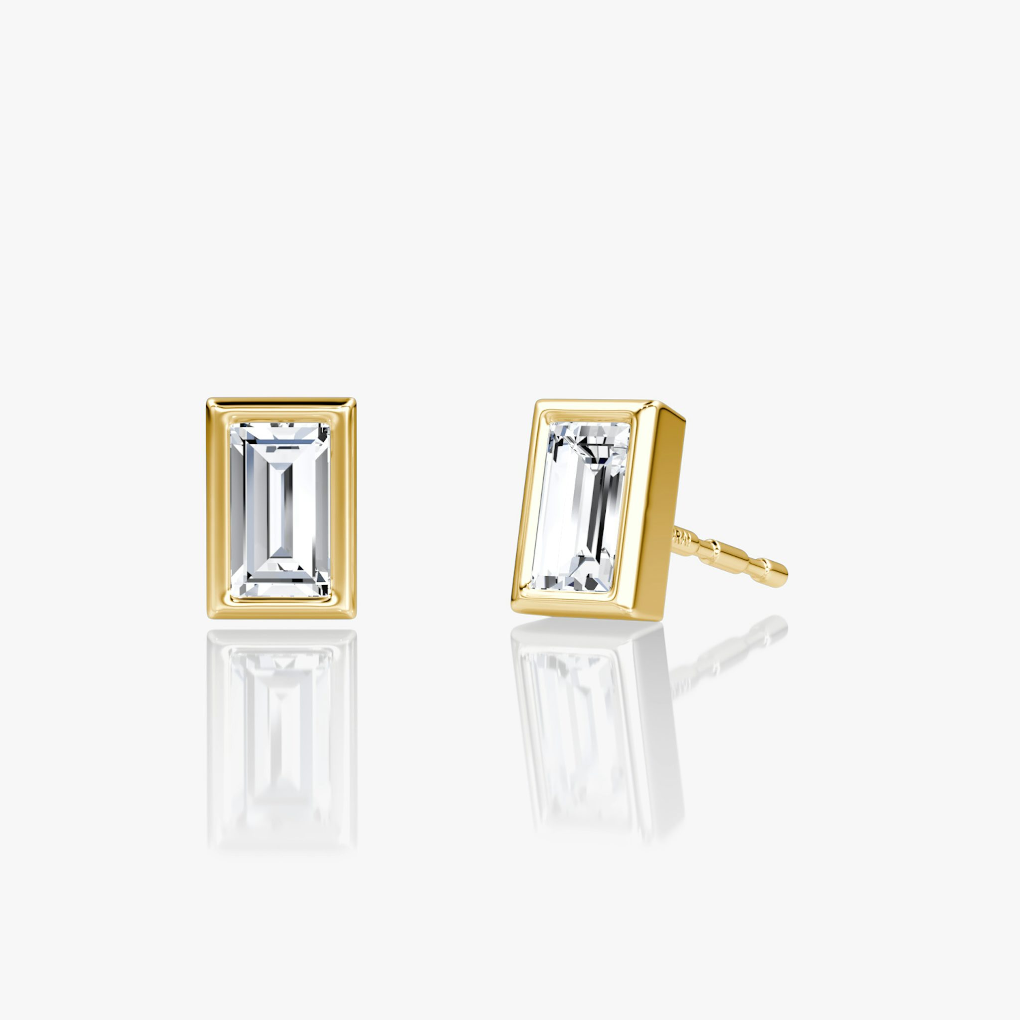 Bezel Solitaire Stud | Baguette | 14k | Yellow Gold | caratWeight: 0.25ct
