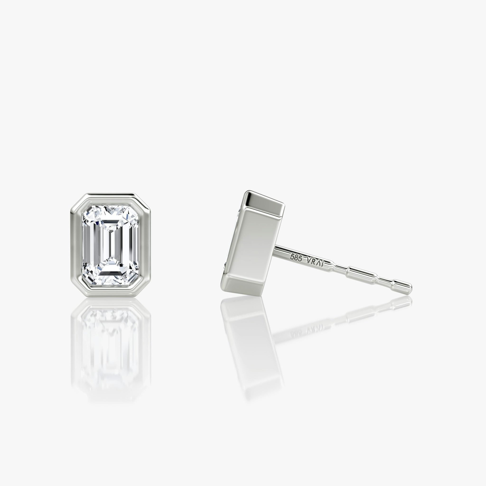 Bezel Solitaire Stud | Emerald | 14k | White Gold | caratWeight: 0.25ct