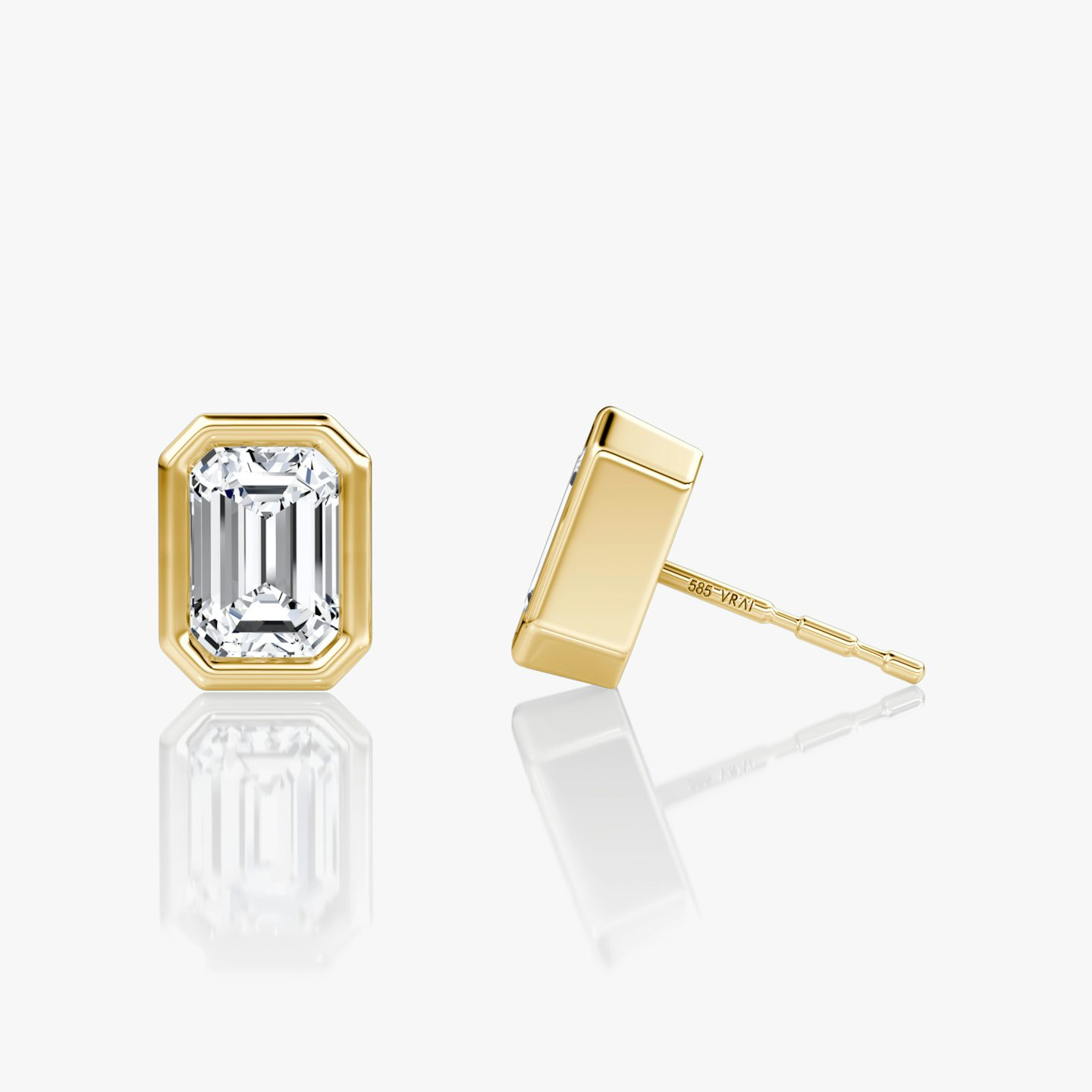Bezel Solitaire Stud | Emerald | 14k | Yellow Gold | caratWeight: 0.75ct
