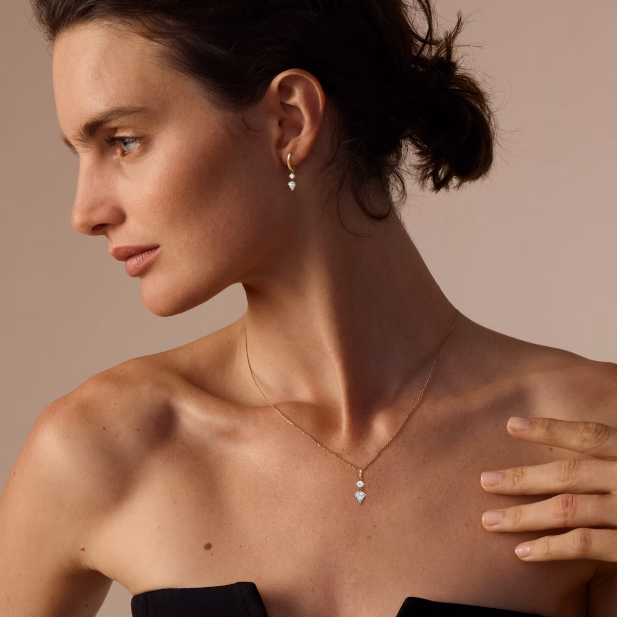 Duo Shield Drop Pendant | Shield | 14k | Yellow Gold | diamondtype: round-brilliant+shield | chainLength: 18-20