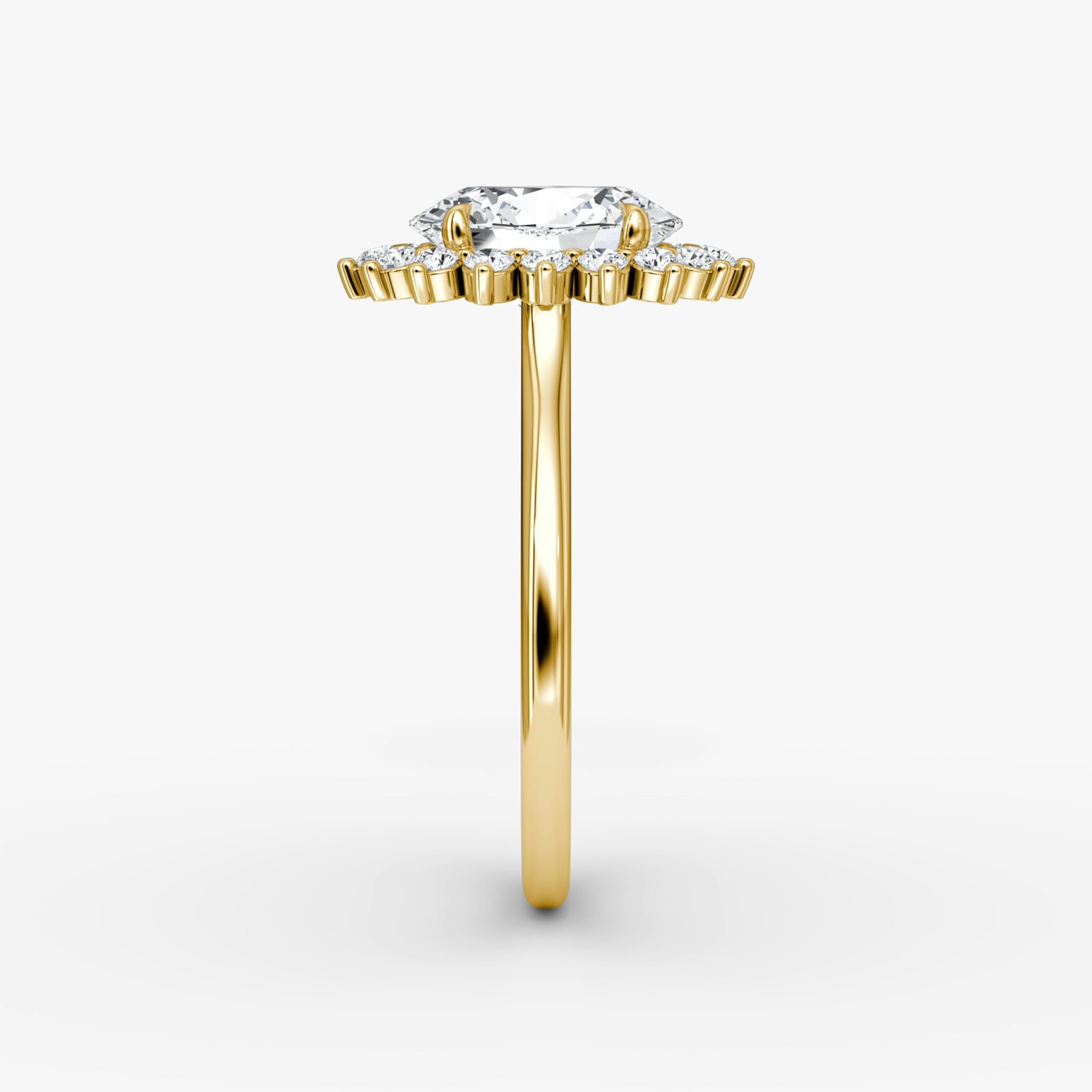 The Floral Cathedral | Oval | 18k | Yellow Gold | bandAccent: Plain | diamondOrientation: vertical | caratWeight: other