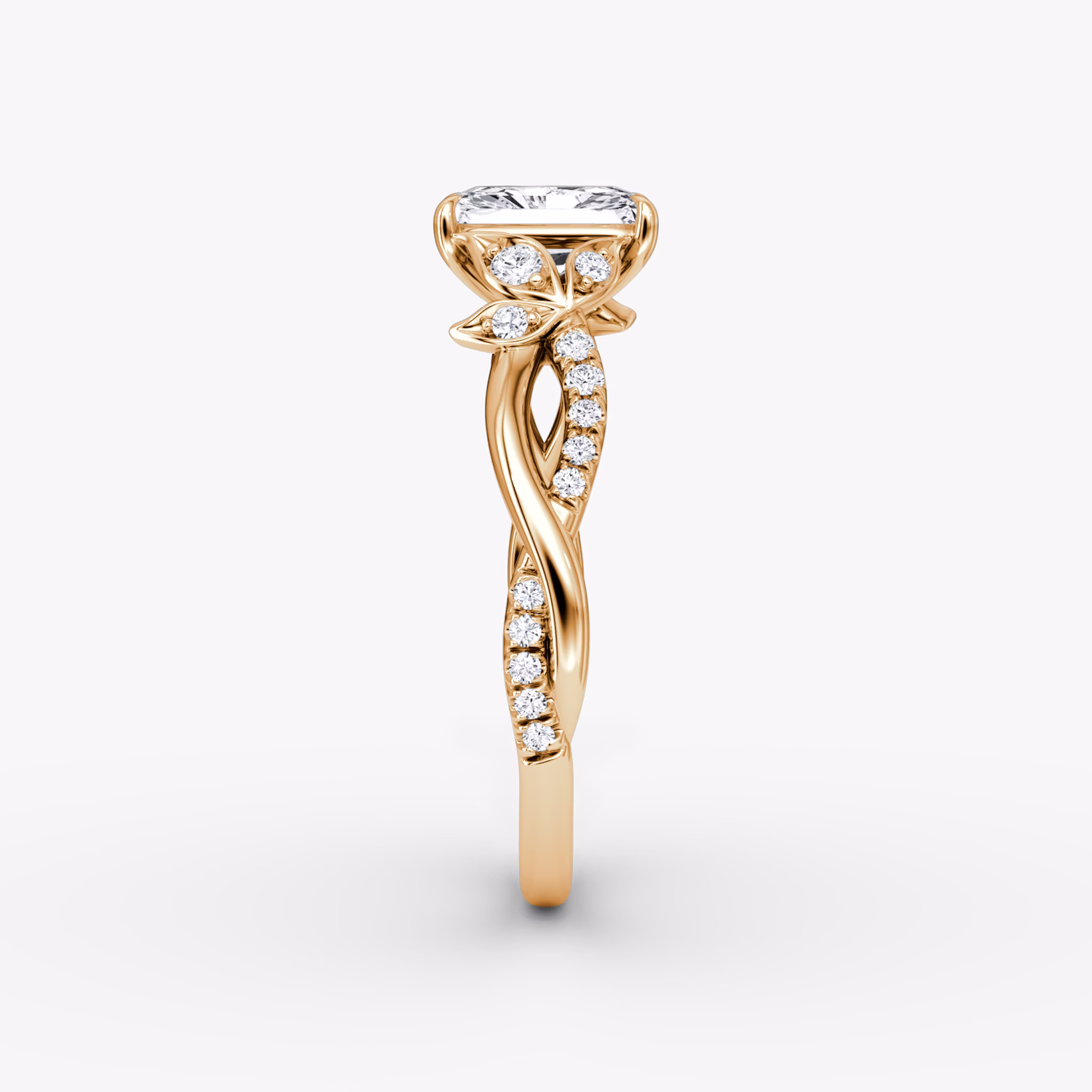 Twisted Floral | Radiant | 14k | Roségold | bandAccent: Mit Pavé-Besatz | diamondOrientation: vertical | caratWeight: other