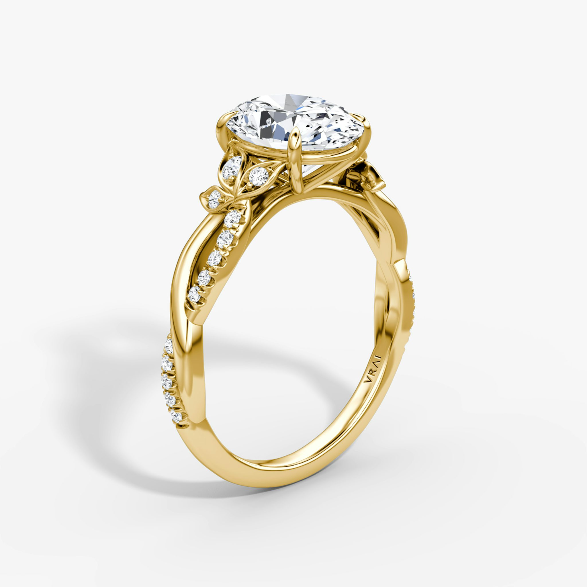 The Twisted Floral | Oval | 18k | Yellow Gold | bandAccent: Pavé | diamondOrientation: vertical | caratWeight: other