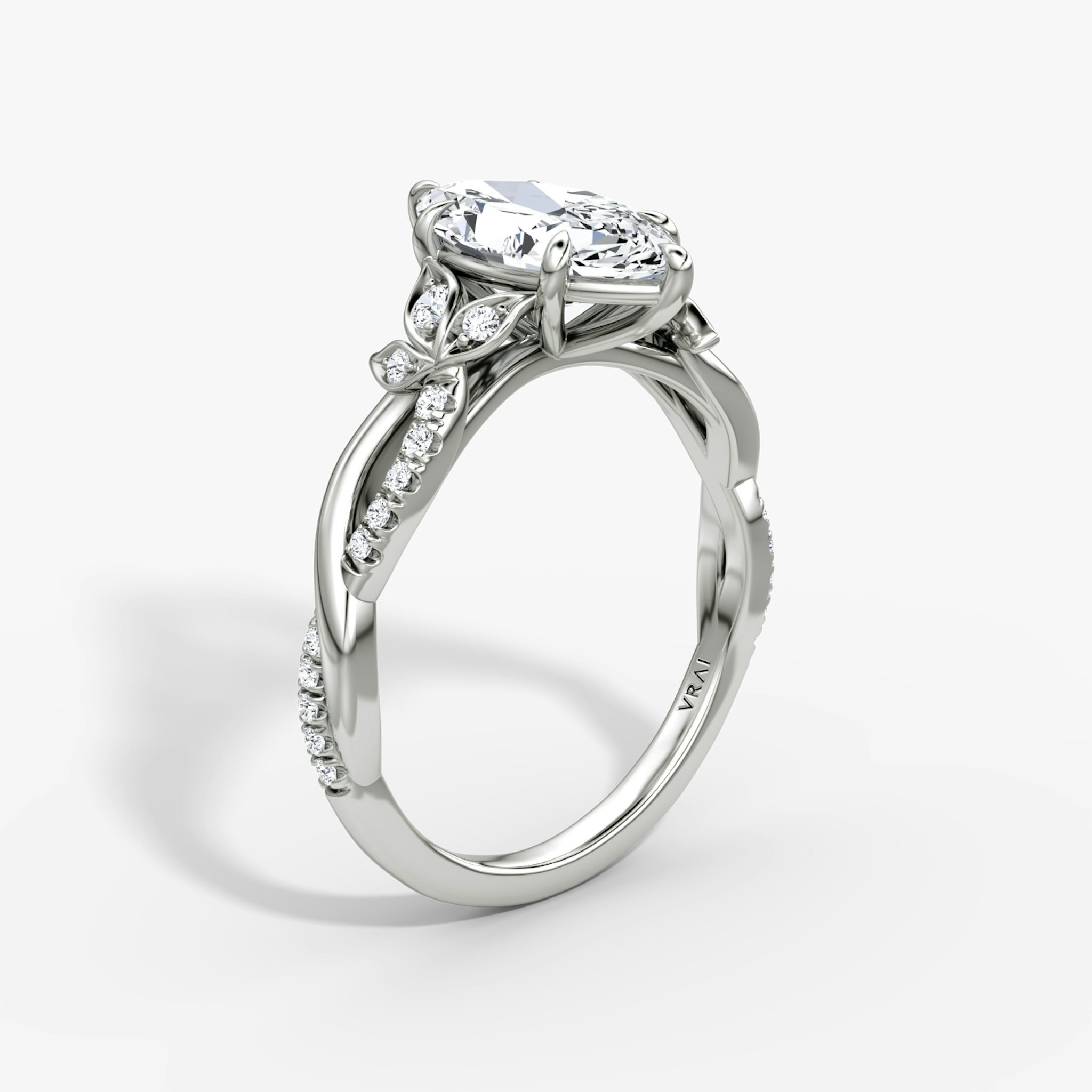 The Twisted Floral | Marquise | Platinum | bandAccent: Pavé | diamondOrientation: vertical | caratWeight: other
