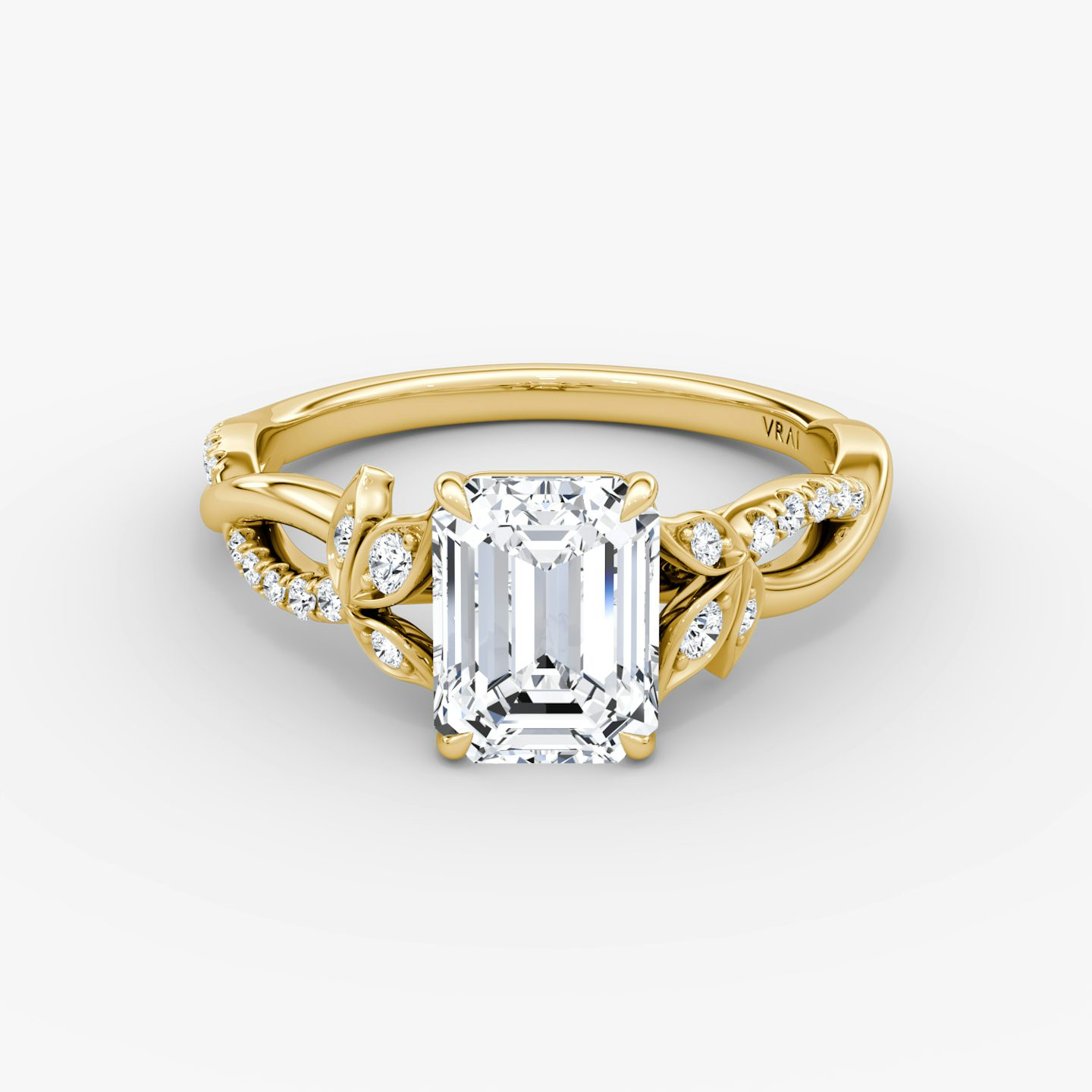 The Twisted Floral | Emerald | 18k | Yellow Gold | bandAccent: Pavé | diamondOrientation: vertical | caratWeight: other