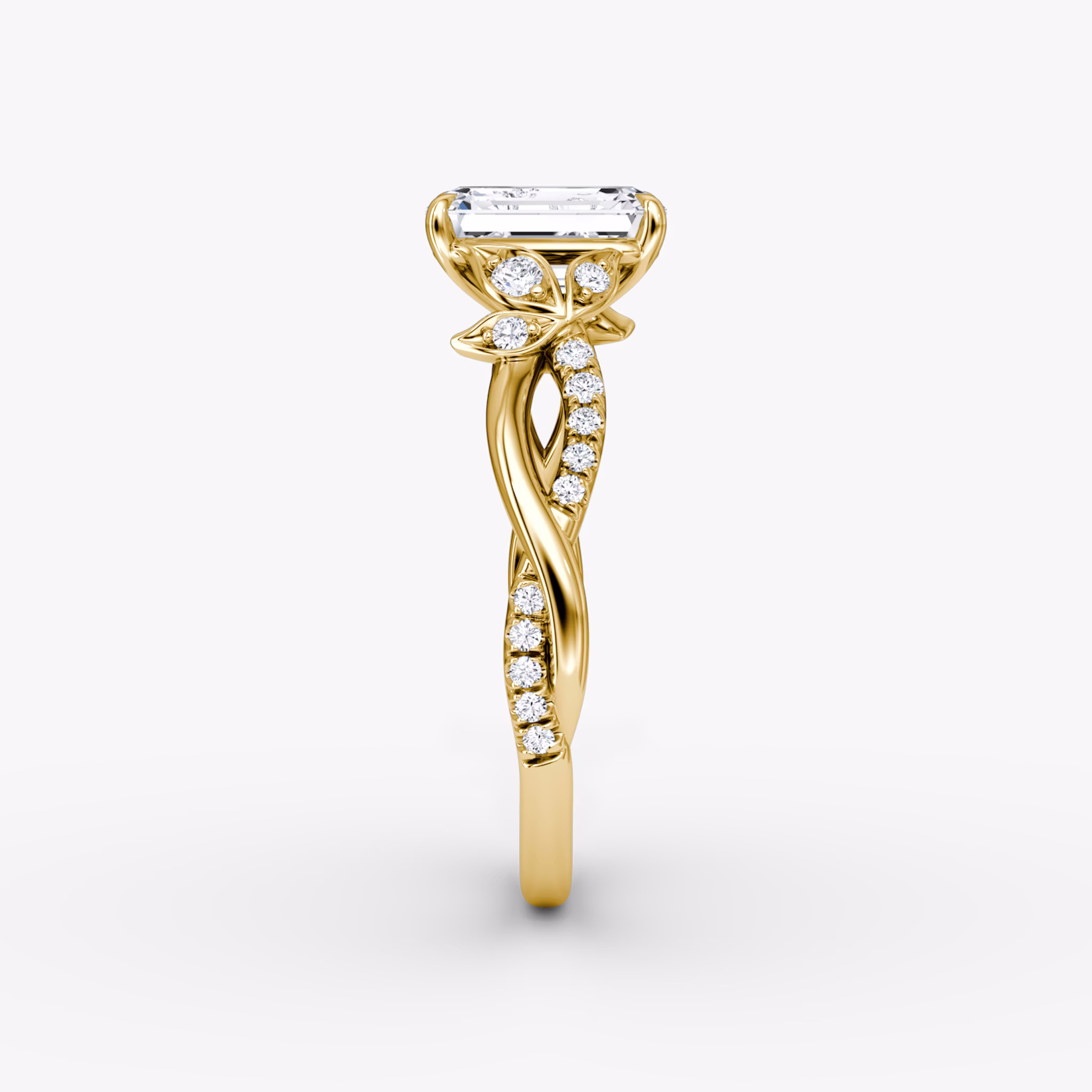 The Twisted Floral | Emerald | 18k | Yellow Gold | bandAccent: Pavé | diamondOrientation: vertical | caratWeight: other