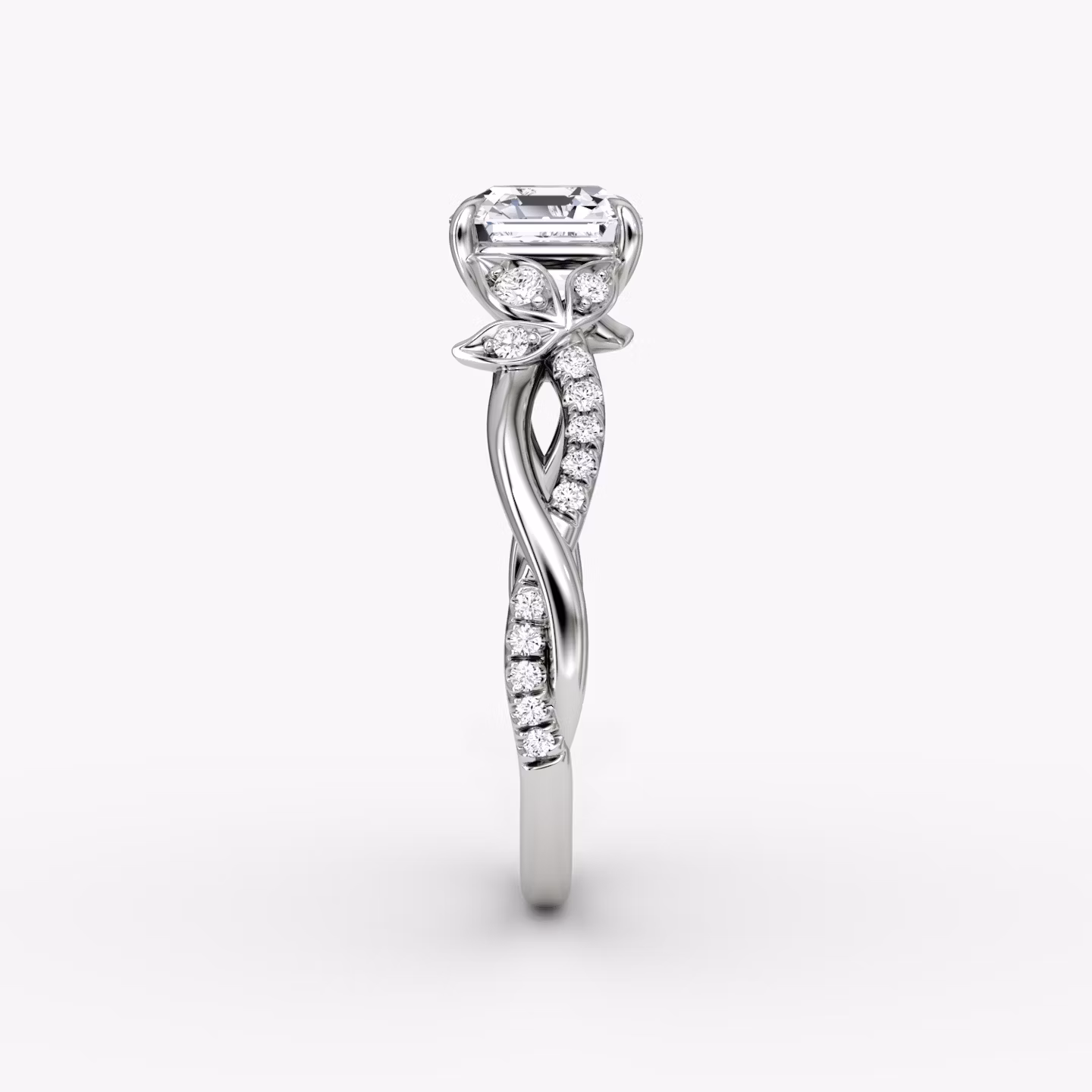 Anillo de compromiso Twisted Floral  | Asscher | 18k | Oro blanco | bandAccent: Pavé | diamondOrientation: vertical | caratWeight: other
