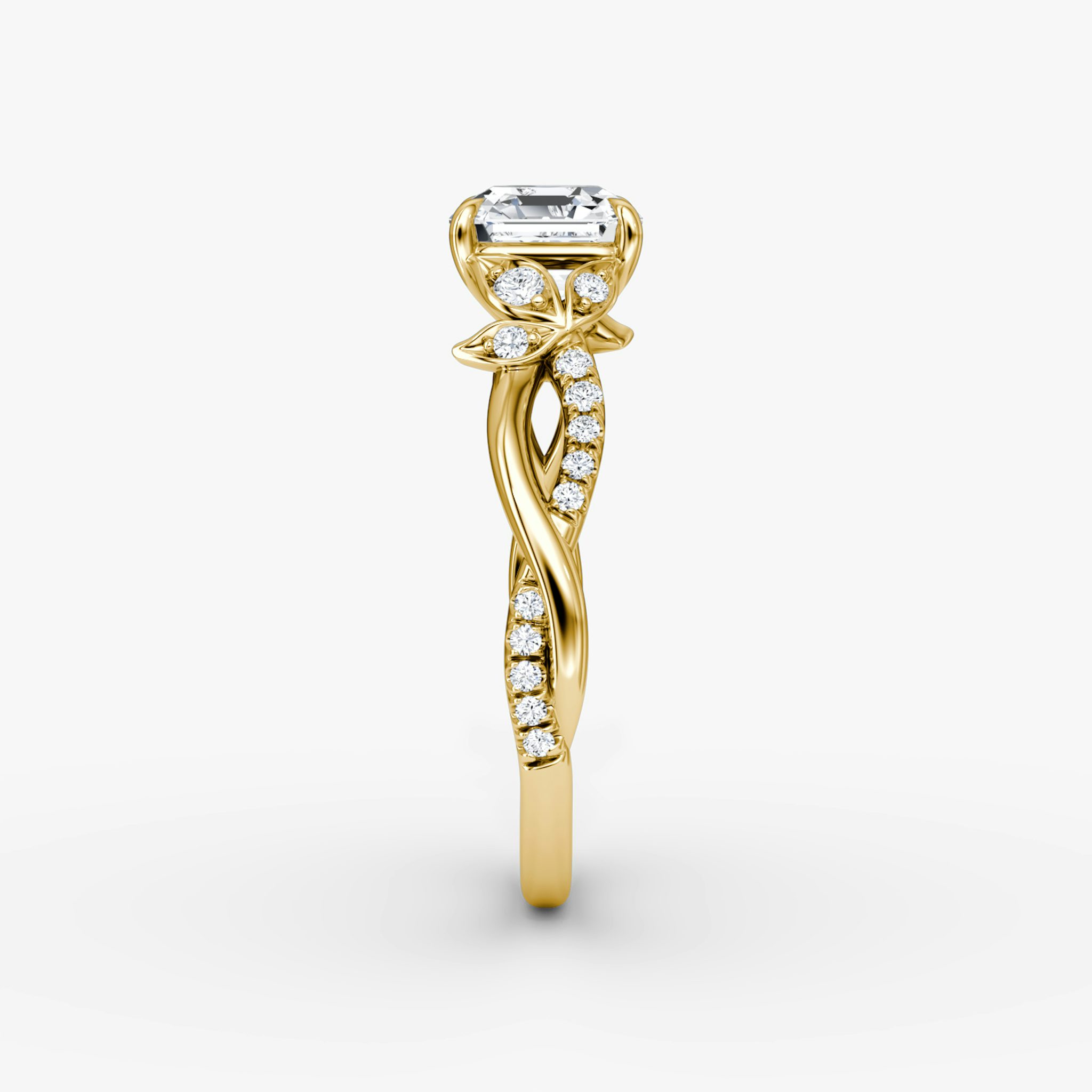 The Twisted Floral | Asscher | 18k | Yellow Gold | bandAccent: Pavé | diamondOrientation: vertical | caratWeight: other