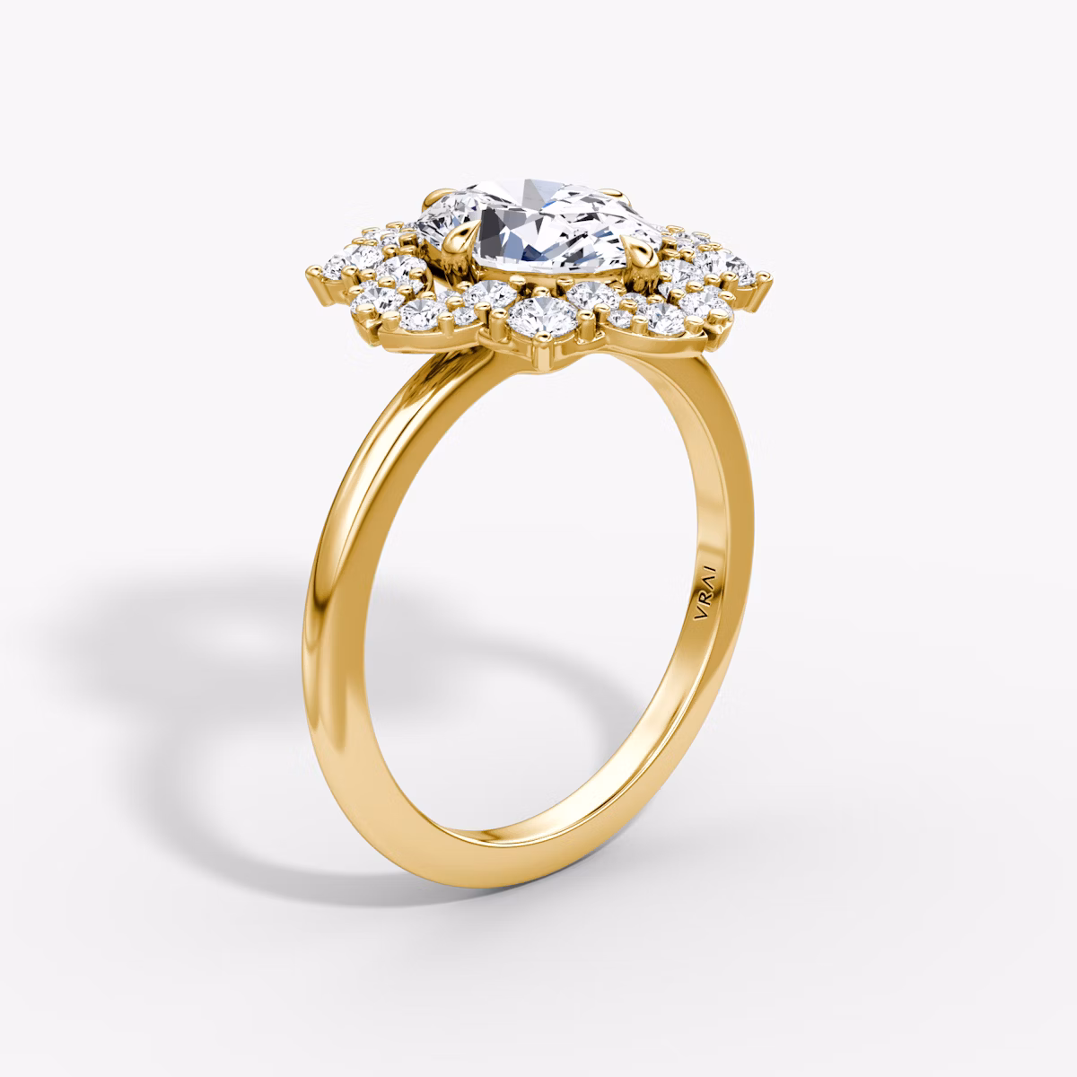 The Carnation | Oval | 18k | Yellow Gold | bandAccent: Plain | diamondOrientation: vertical | caratWeight: other