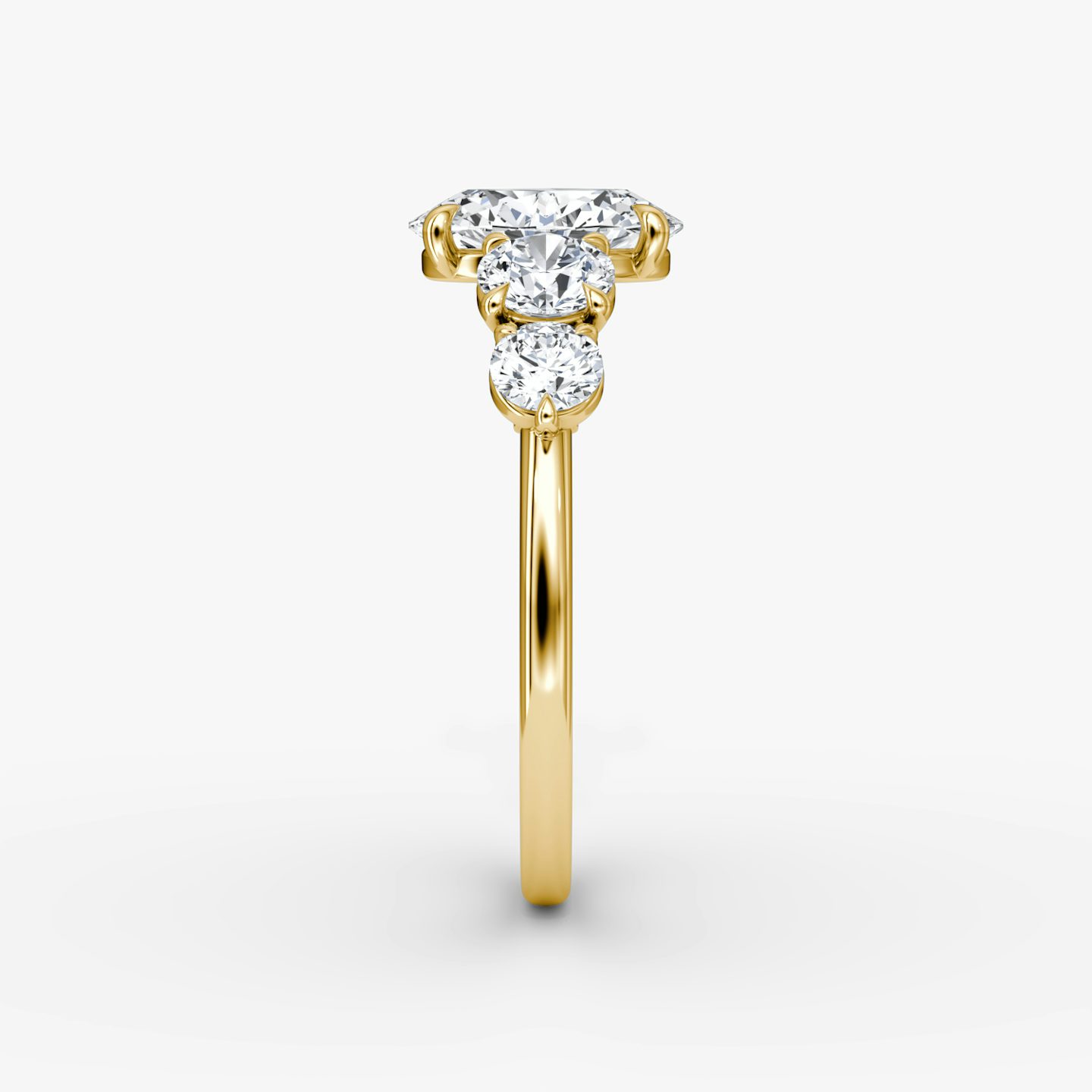 The Signature Five Stone | Oval | 18k | Yellow Gold | bandAccent: Plain | diamondOrientation: vertical | caratWeight: other