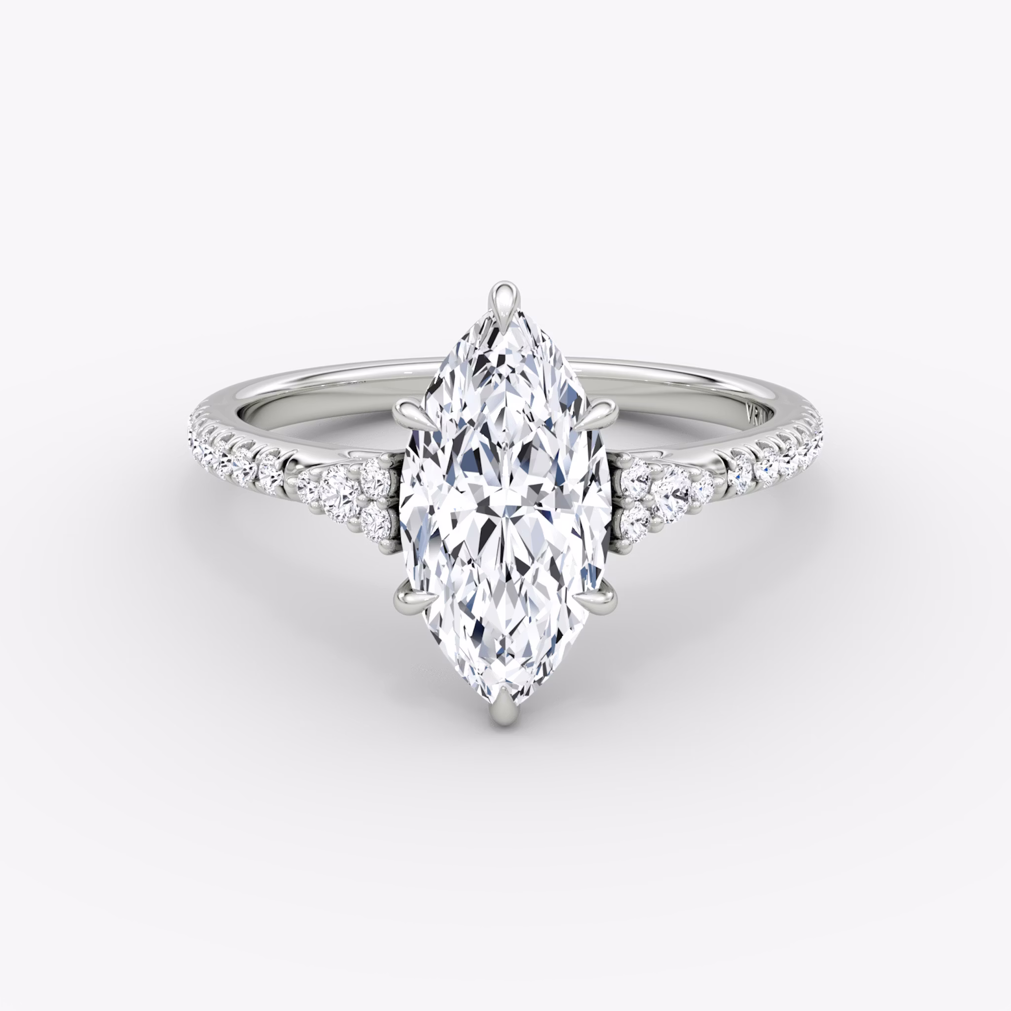 Side Cluster Cathedral | Marquise | Platin | bandAccent: Mit Pavé-Besatz | diamondOrientation: vertical | caratWeight: other