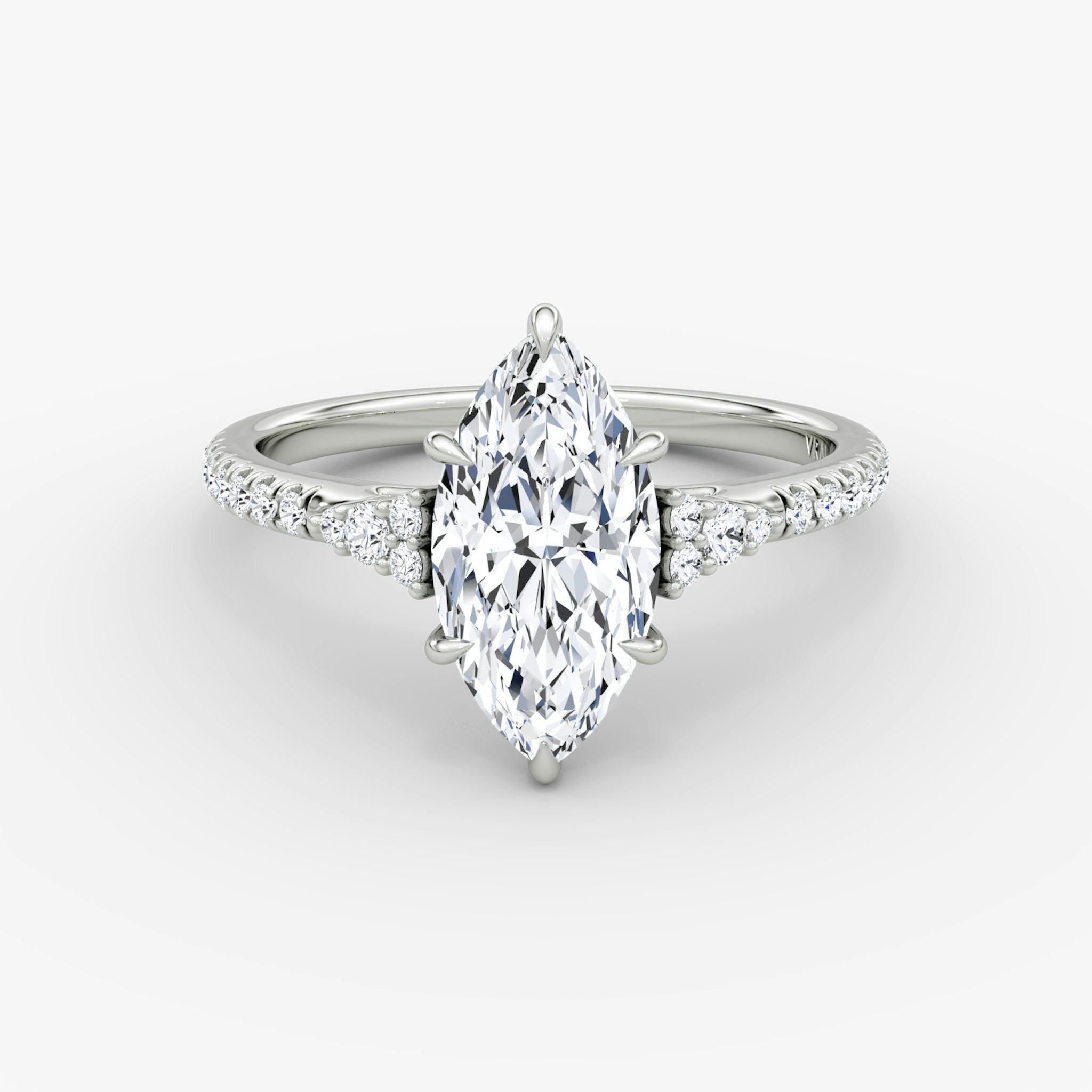 Side Cluster Cathedral | Marquise | Platin | bandAccent: Mit Pavé-Besatz | diamondOrientation: vertical | caratWeight: other