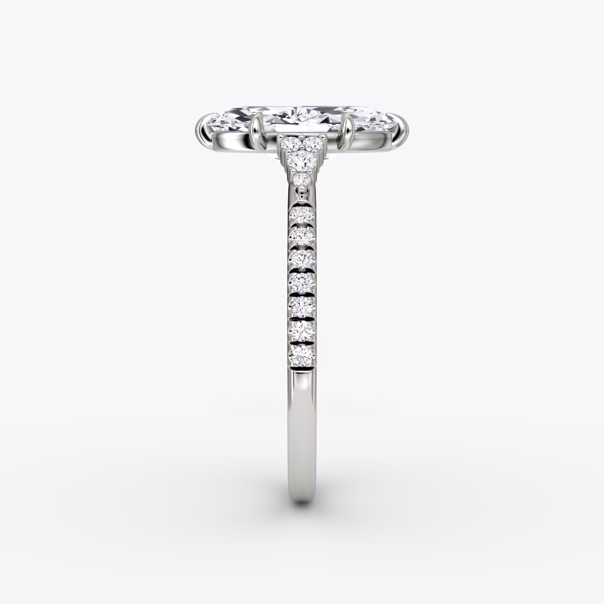 Side Cluster Cathedral | Marquise | Platin | bandAccent: Mit Pavé-Besatz | diamondOrientation: vertical | caratWeight: other