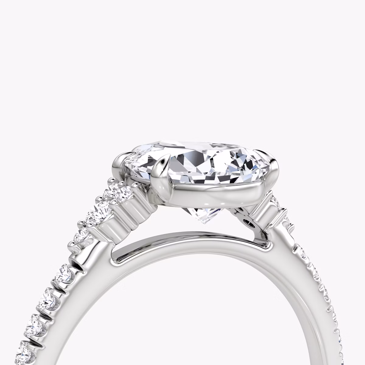 Side Cluster Cathedral | Tropfen | Platin | bandAccent: Mit Pavé-Besatz | diamondOrientation: vertical | caratWeight: other