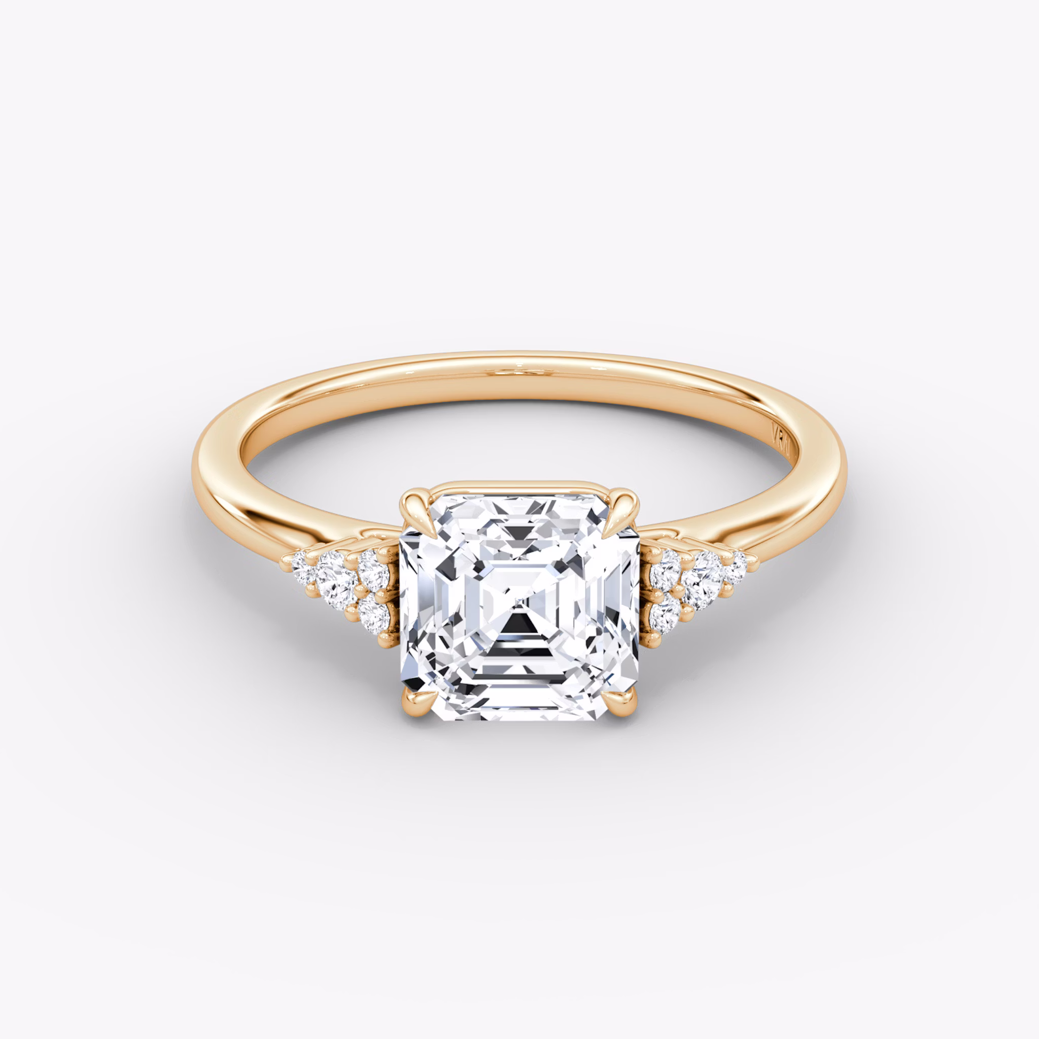 Anillo de compromiso Side Cluster Cathedral | Asscher | 14k | Oro rosa | bandAccent: Simple | diamondOrientation: vertical | caratWeight: other