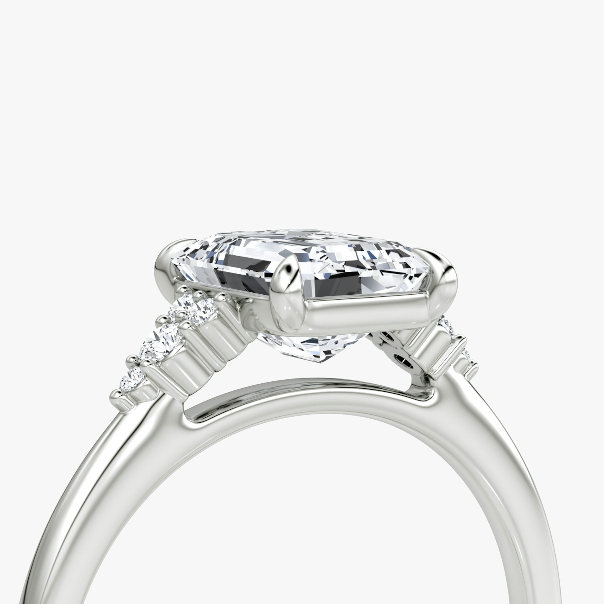 The Side Cluster Cathedral | Emerald | 18k | White Gold | bandAccent: Plain | diamondOrientation: vertical | caratWeight: other