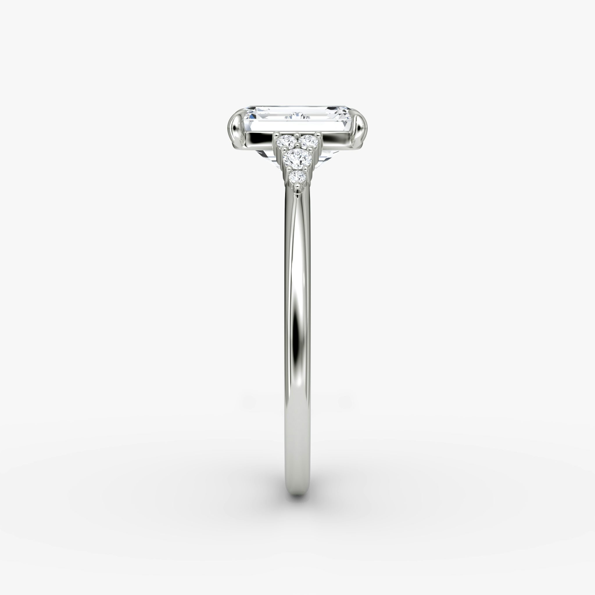 The Side Cluster Cathedral | Emerald | 18k | White Gold | bandAccent: Plain | diamondOrientation: vertical | caratWeight: other