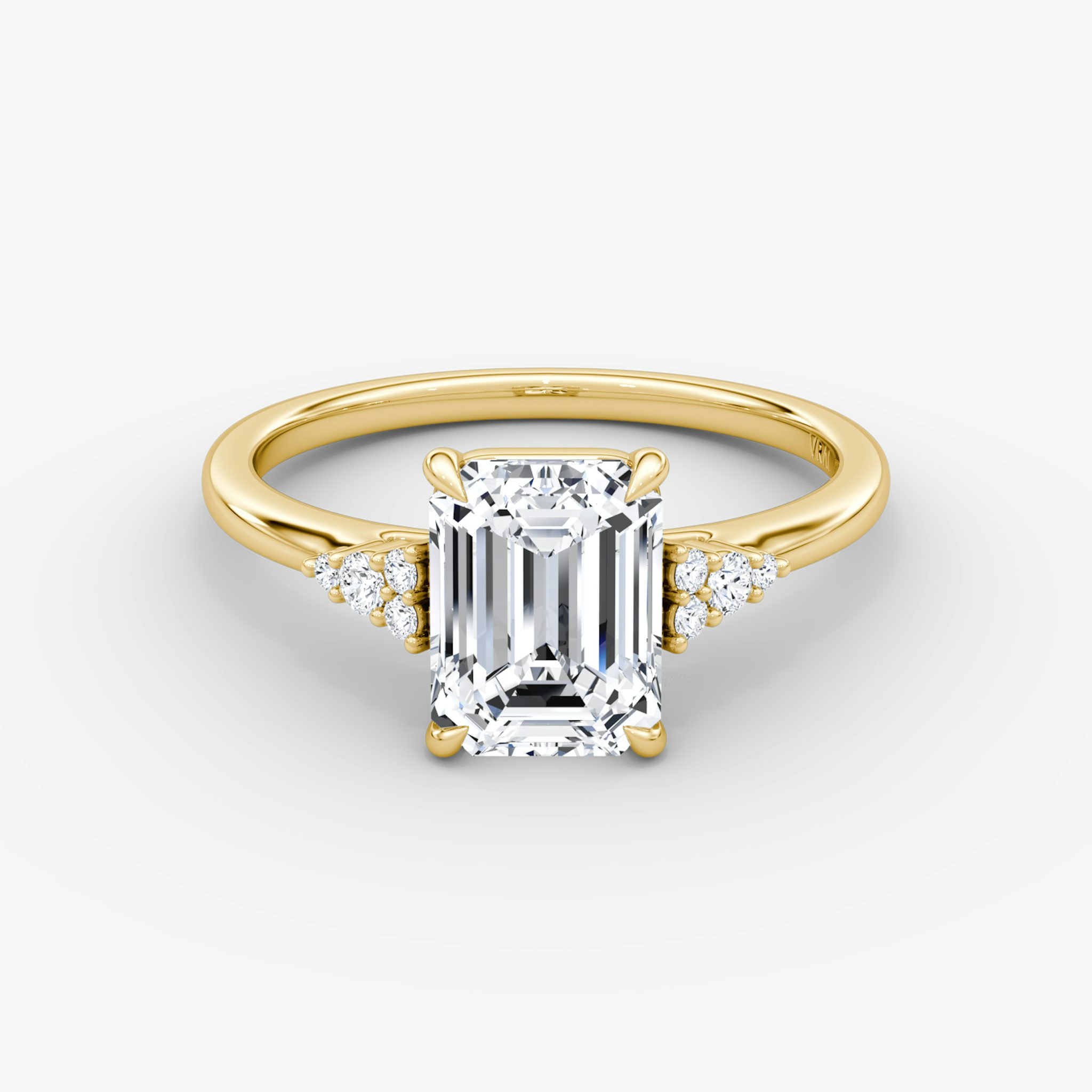 The Side Cluster Cathedral | Emerald | 18k | Yellow Gold | bandAccent: Plain | diamondOrientation: vertical | caratWeight: other