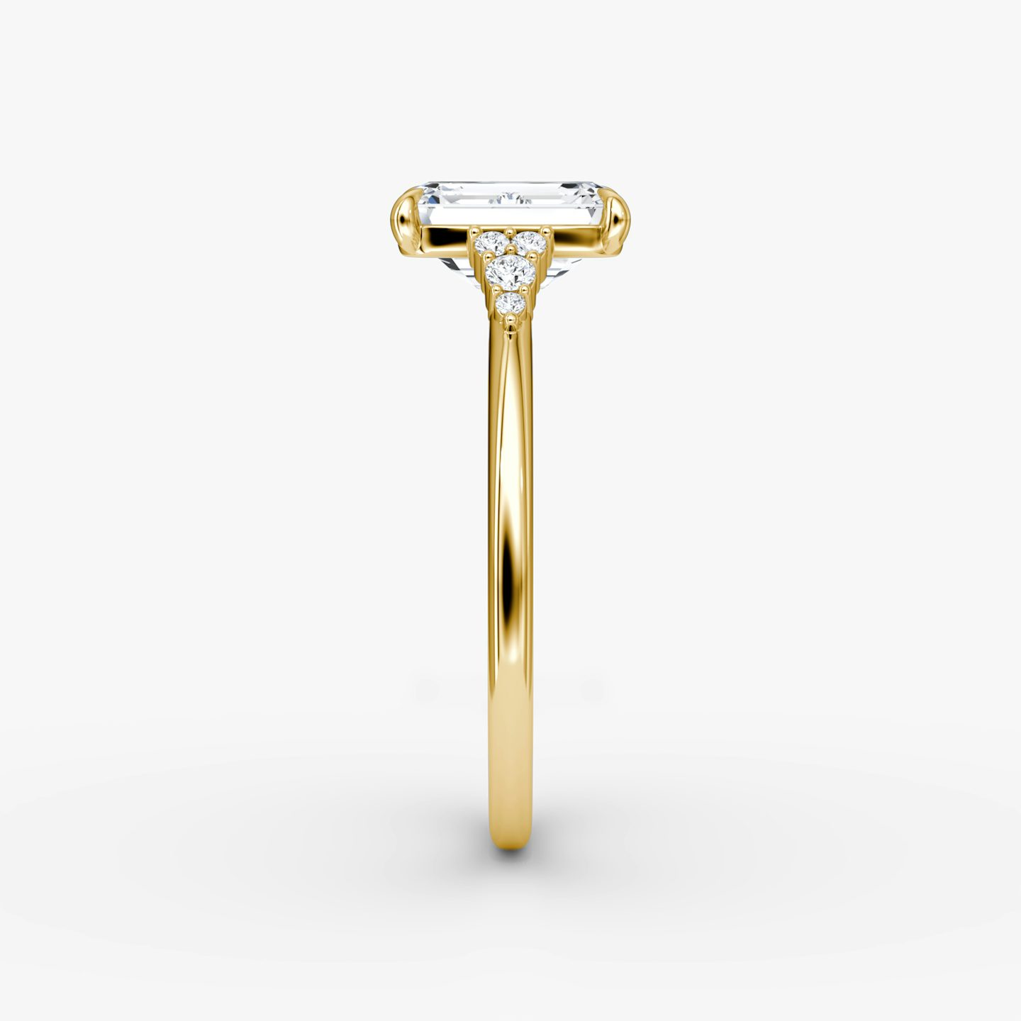 The Side Cluster Cathedral | Emerald | 18k | Yellow Gold | bandAccent: Plain | diamondOrientation: vertical | caratWeight: other